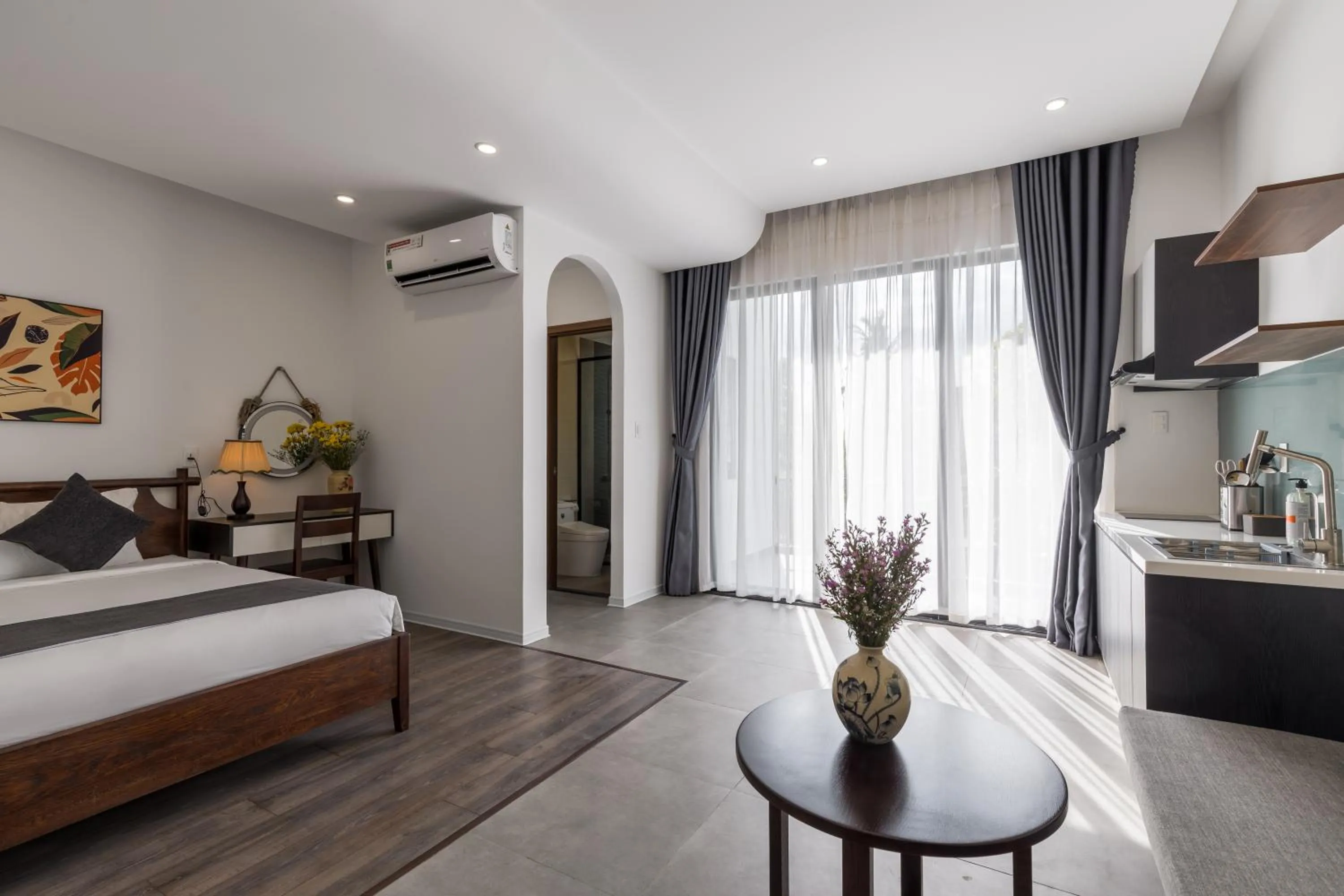 Studio with Balcony in Charm Champion Villa Hoian