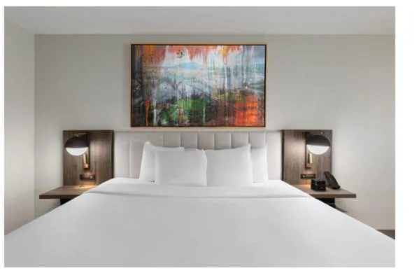King Room in La Quinta by Wyndham Knoxville Central Papermill