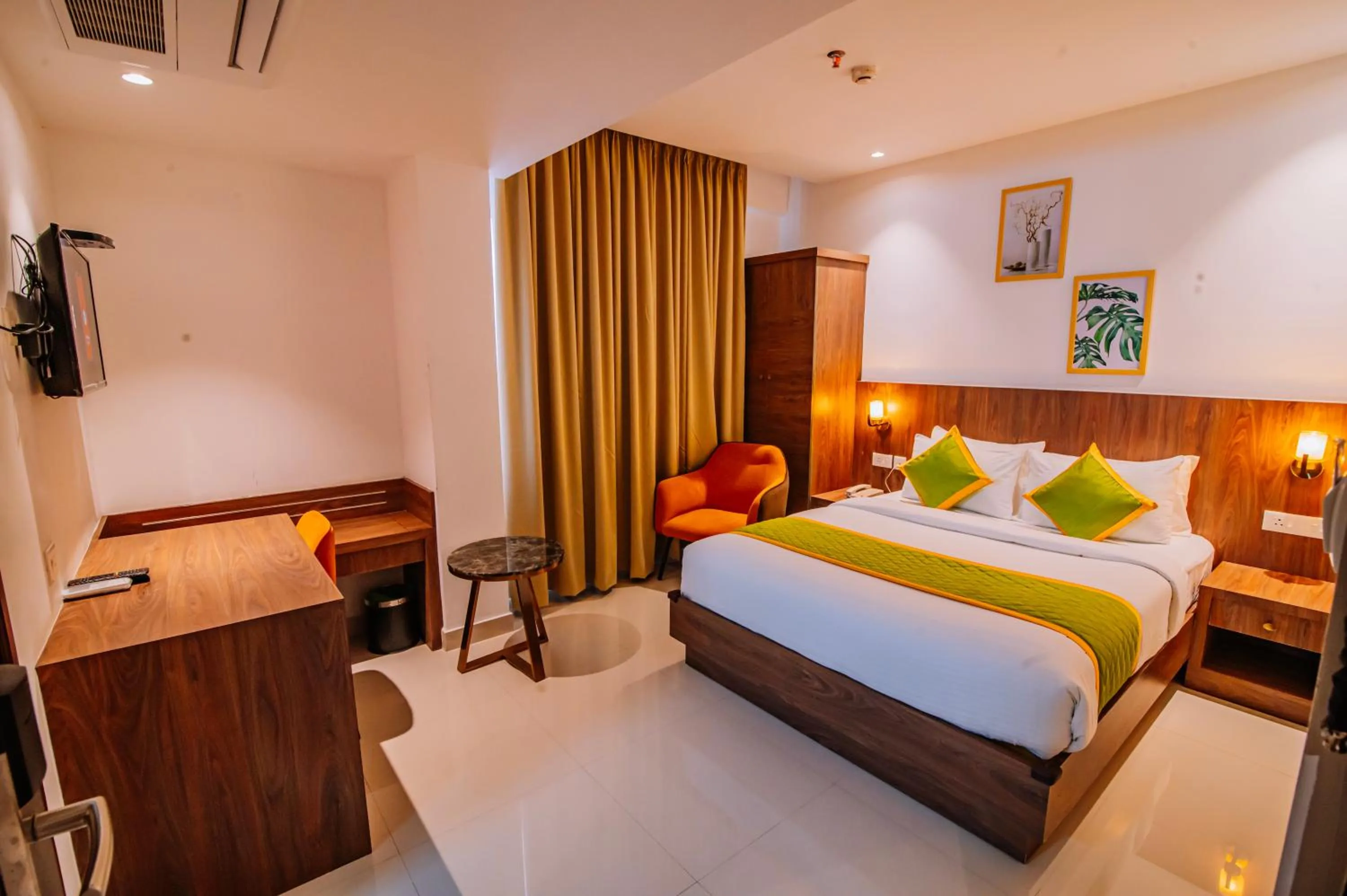 Deluxe Room - single occupancy in Hotel Seven Lights