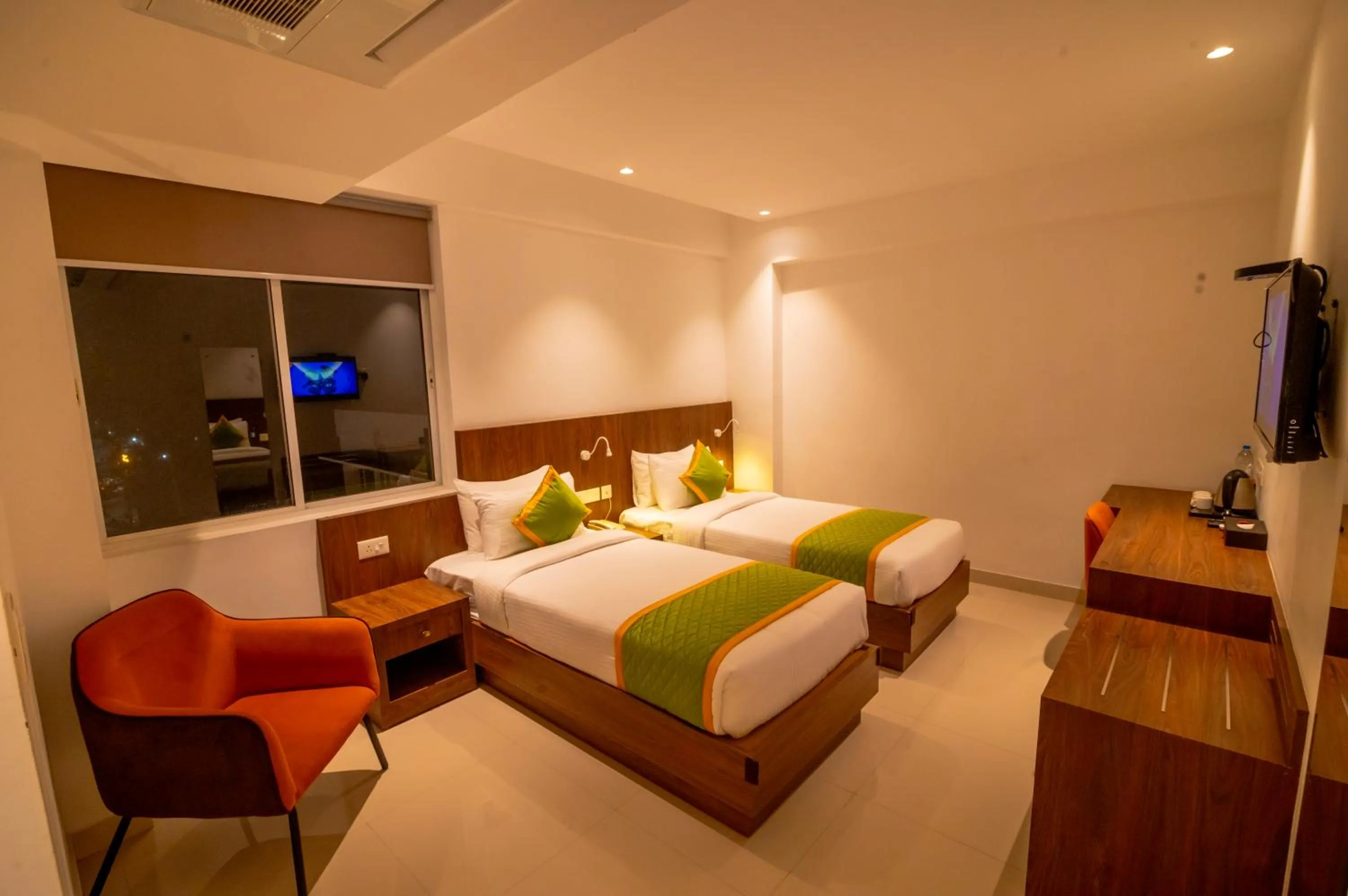 Twin Room - single occupancy in Hotel Seven Lights