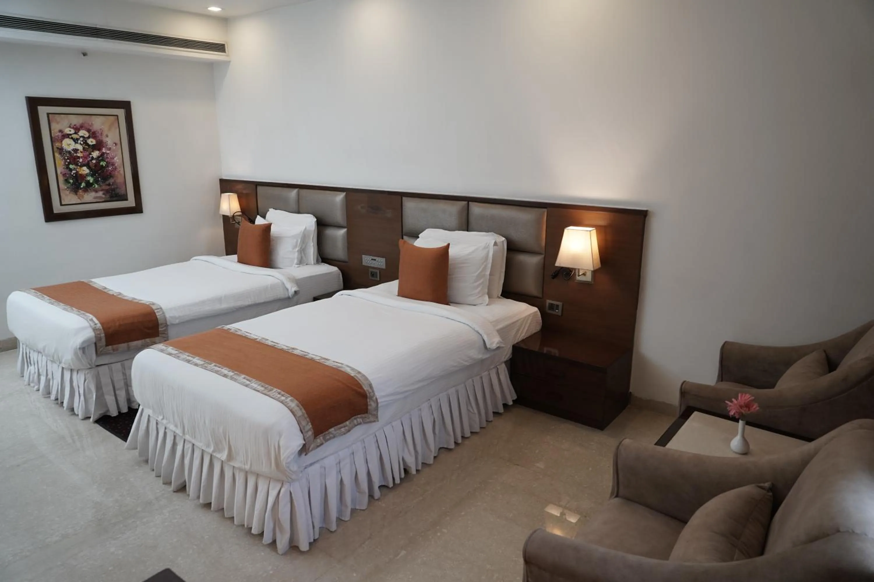 Single Room with Balcony - single occupancy in The Alcor Hotel