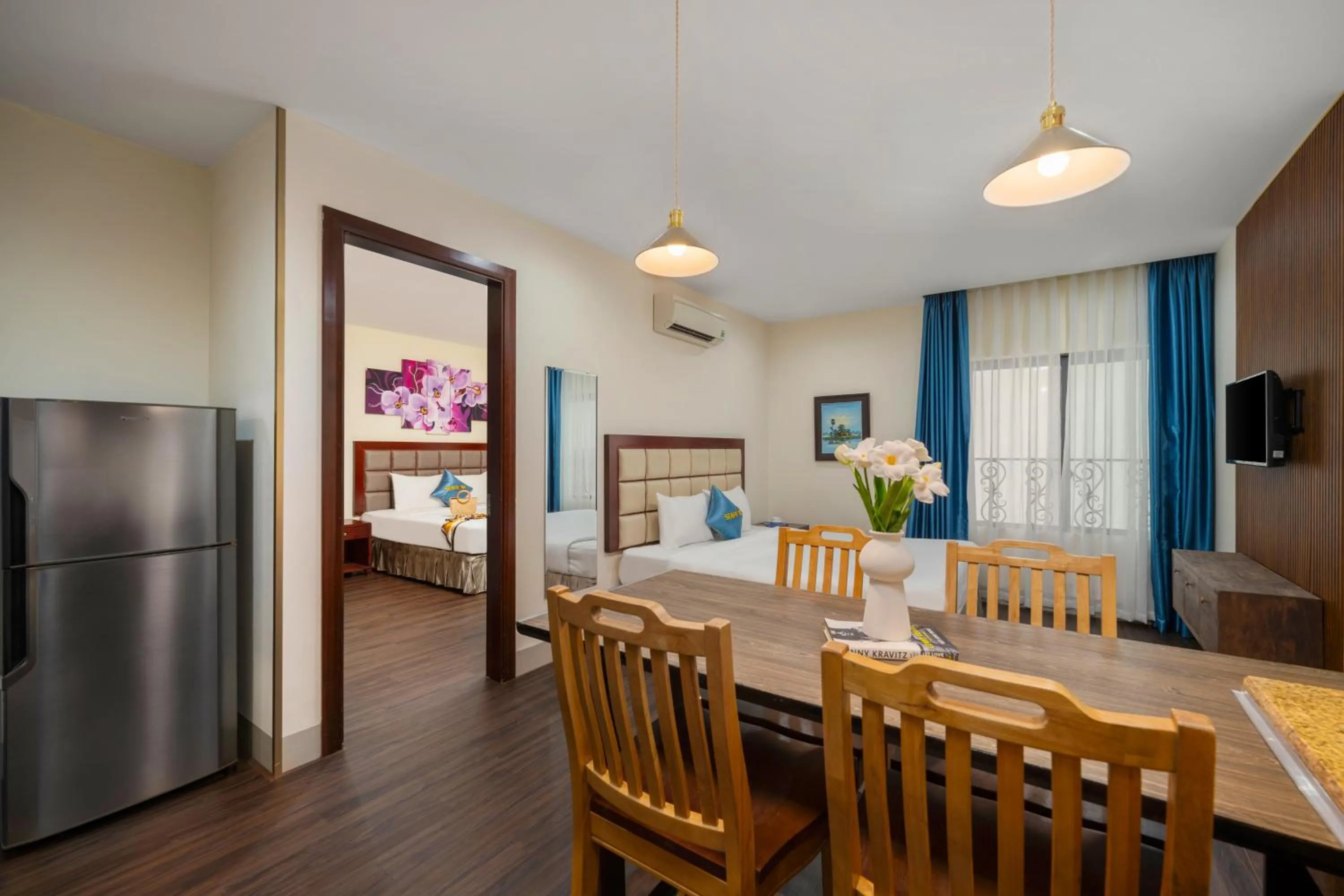 Quadruple Room with Bath - single occupancy in SeaFront Hotel DaNang