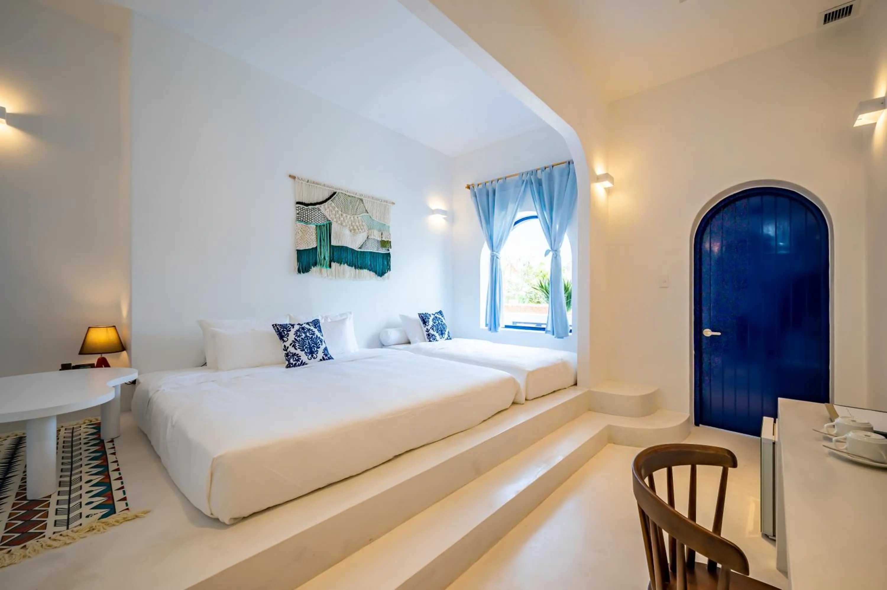 Superior Triple Room in Happiness Hotel