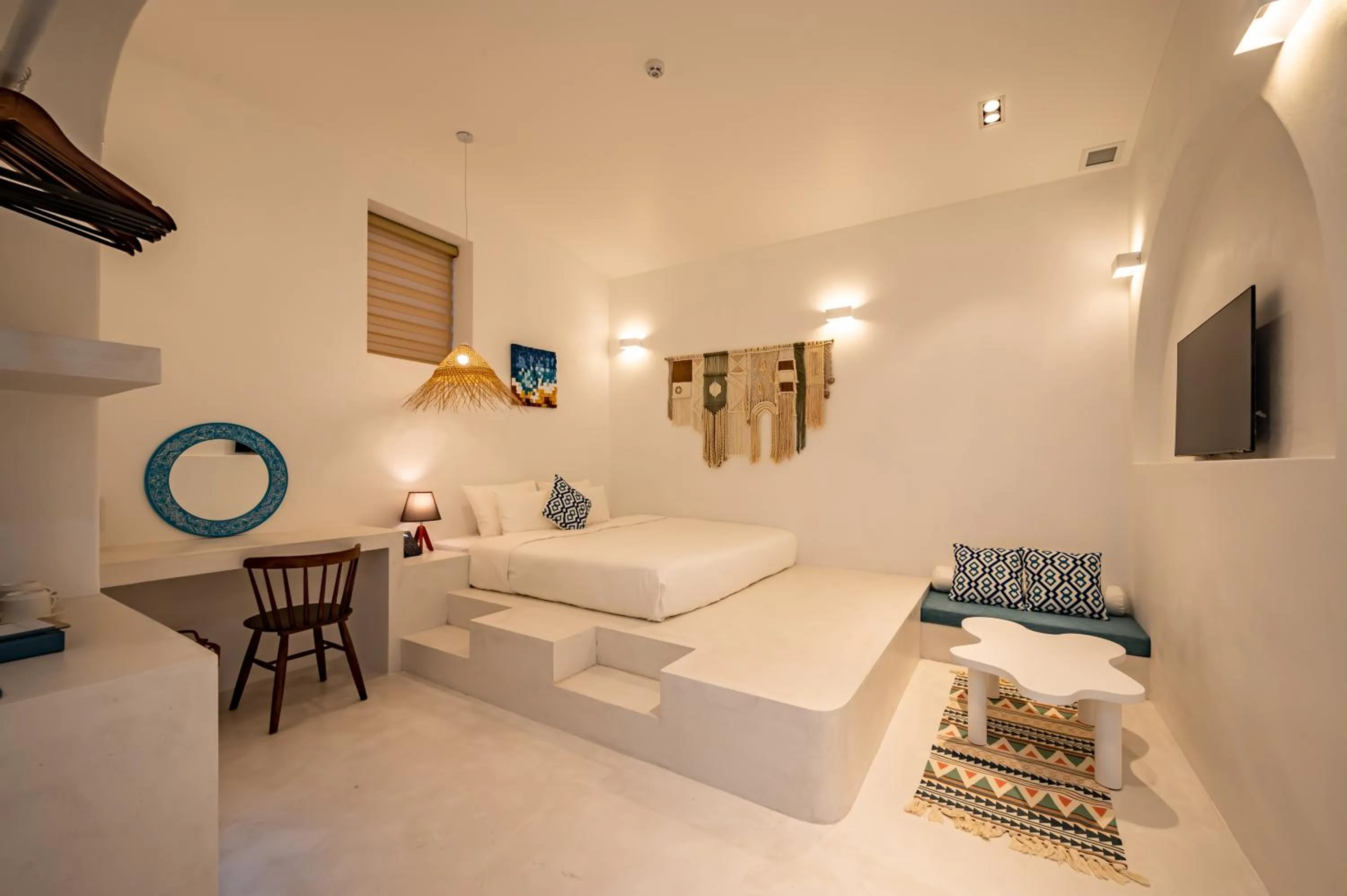 Standard King Room in Happiness Hotel