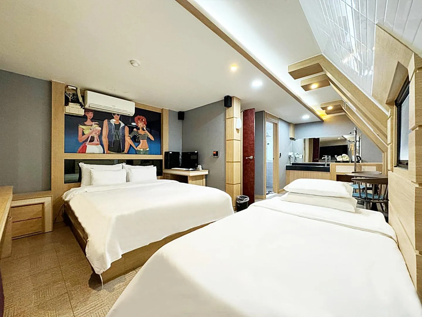 Deluxe Twin Room in Mokpo Well hotel