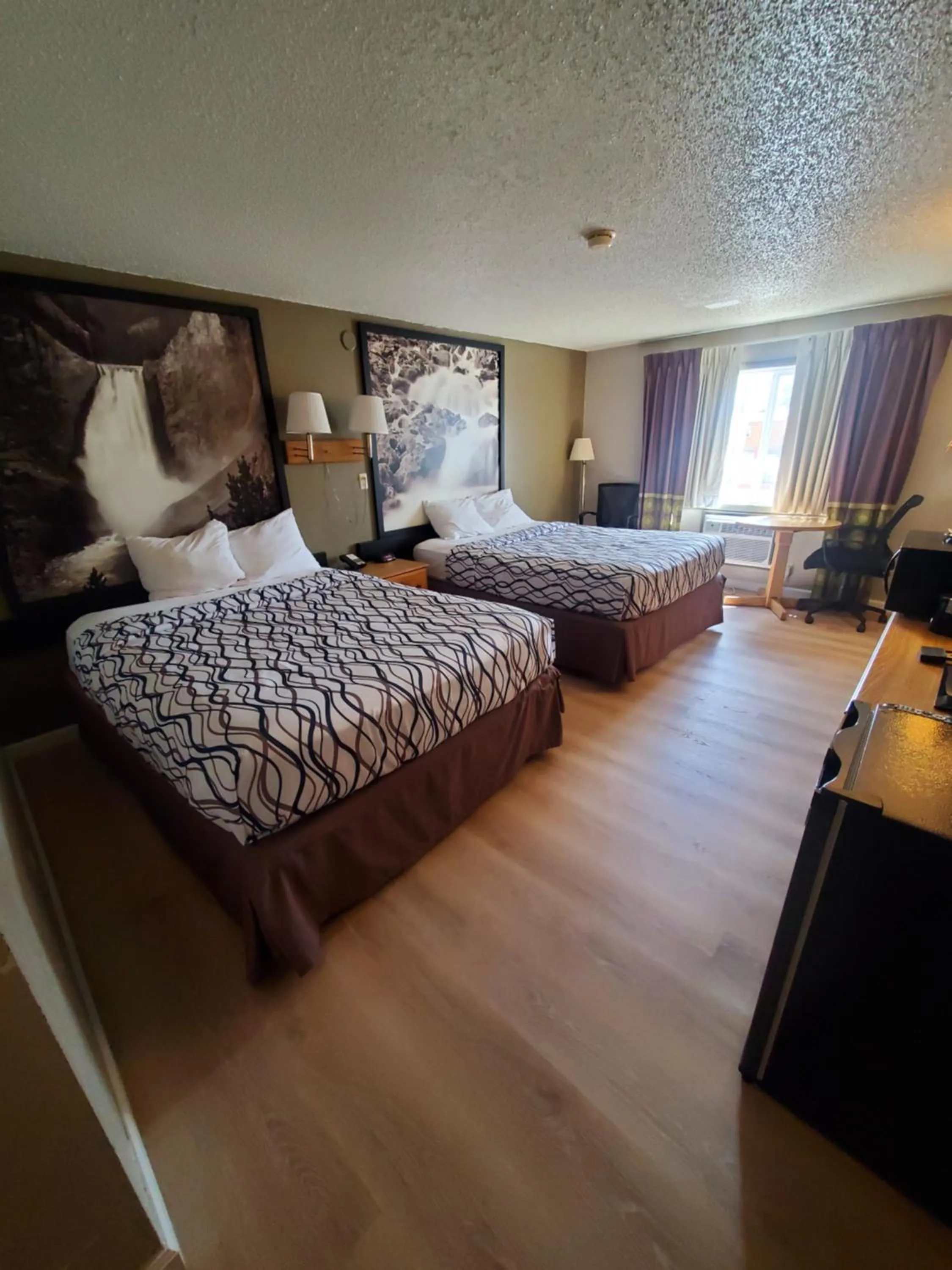 Standard Queen Room in Wyo Inn