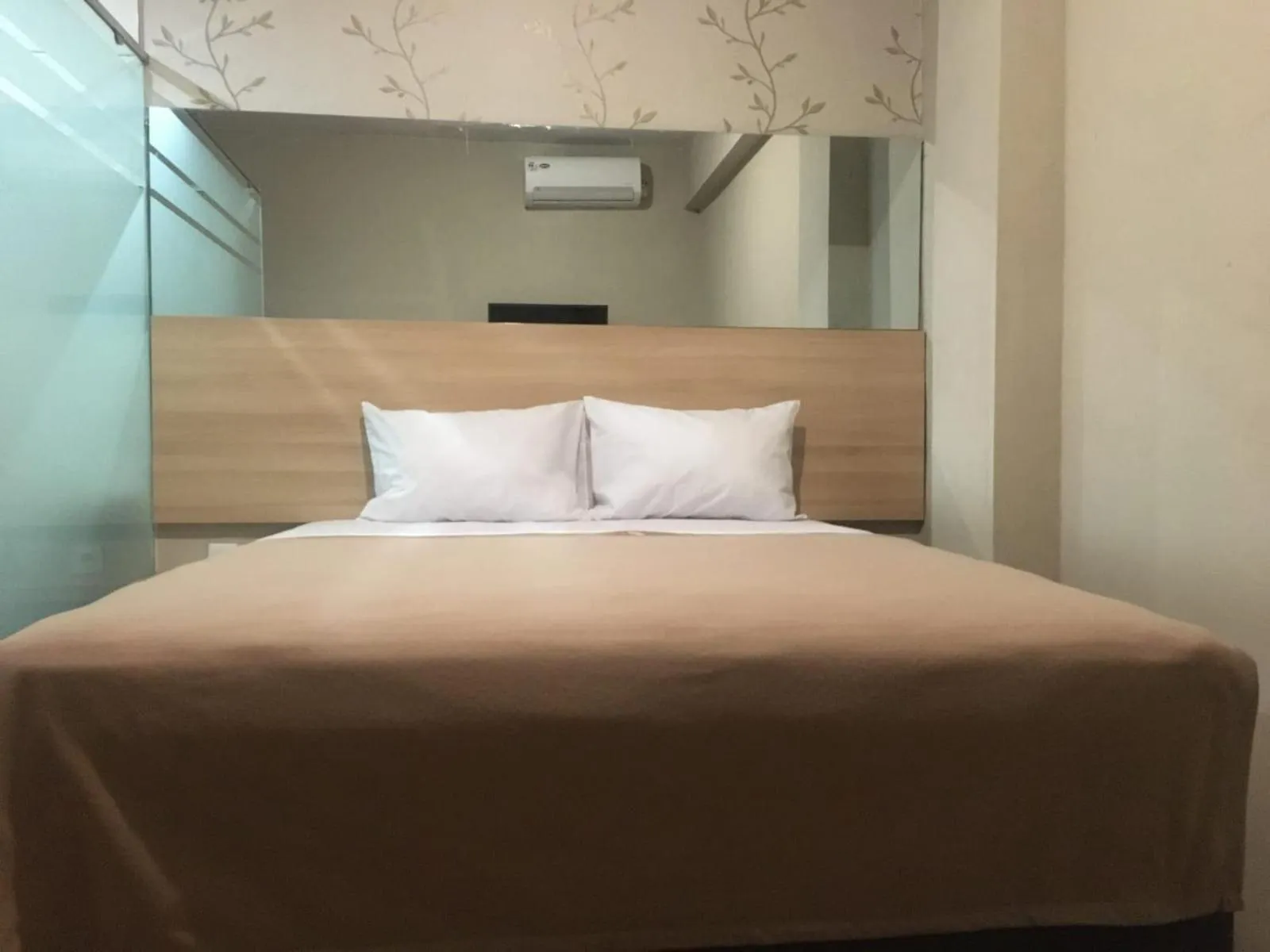 Superior King Room in Royal Guesthouse Bandar Lampung