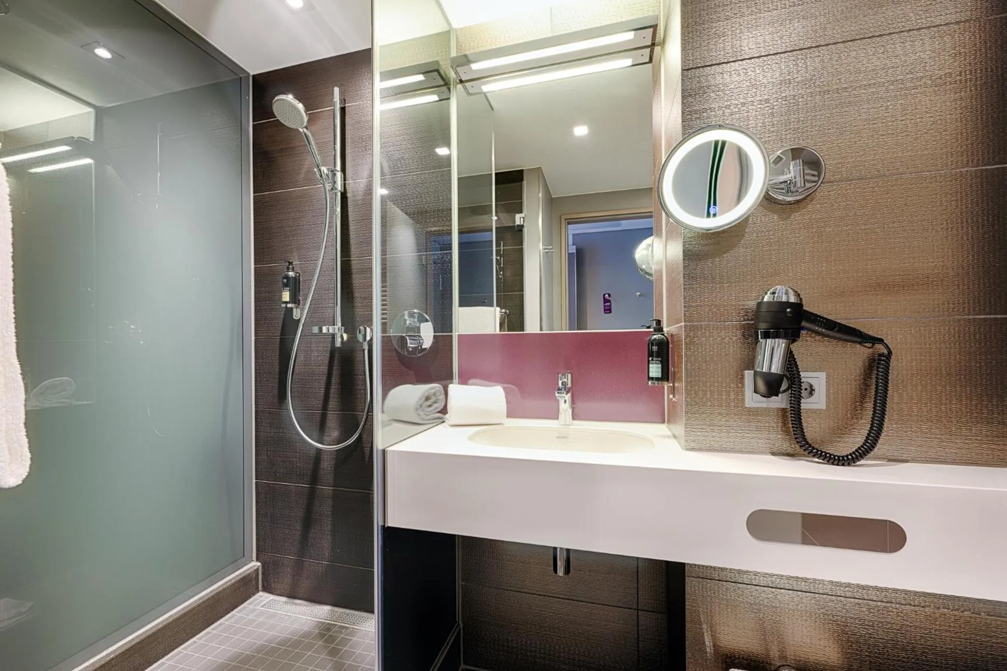 Superior Double Room in Premier Inn Berlin Alexanderplatz