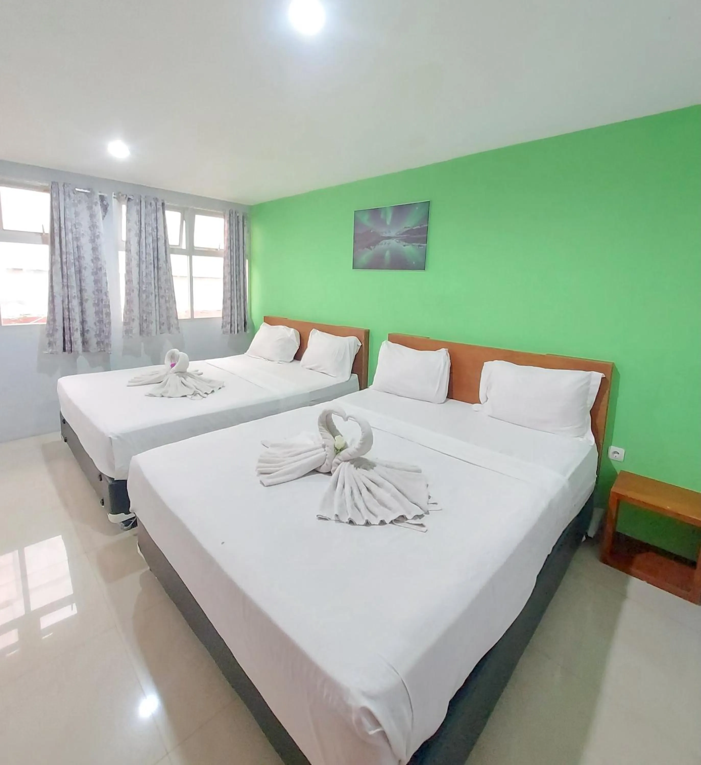 Deluxe Queen Room in The Aurora by Makati