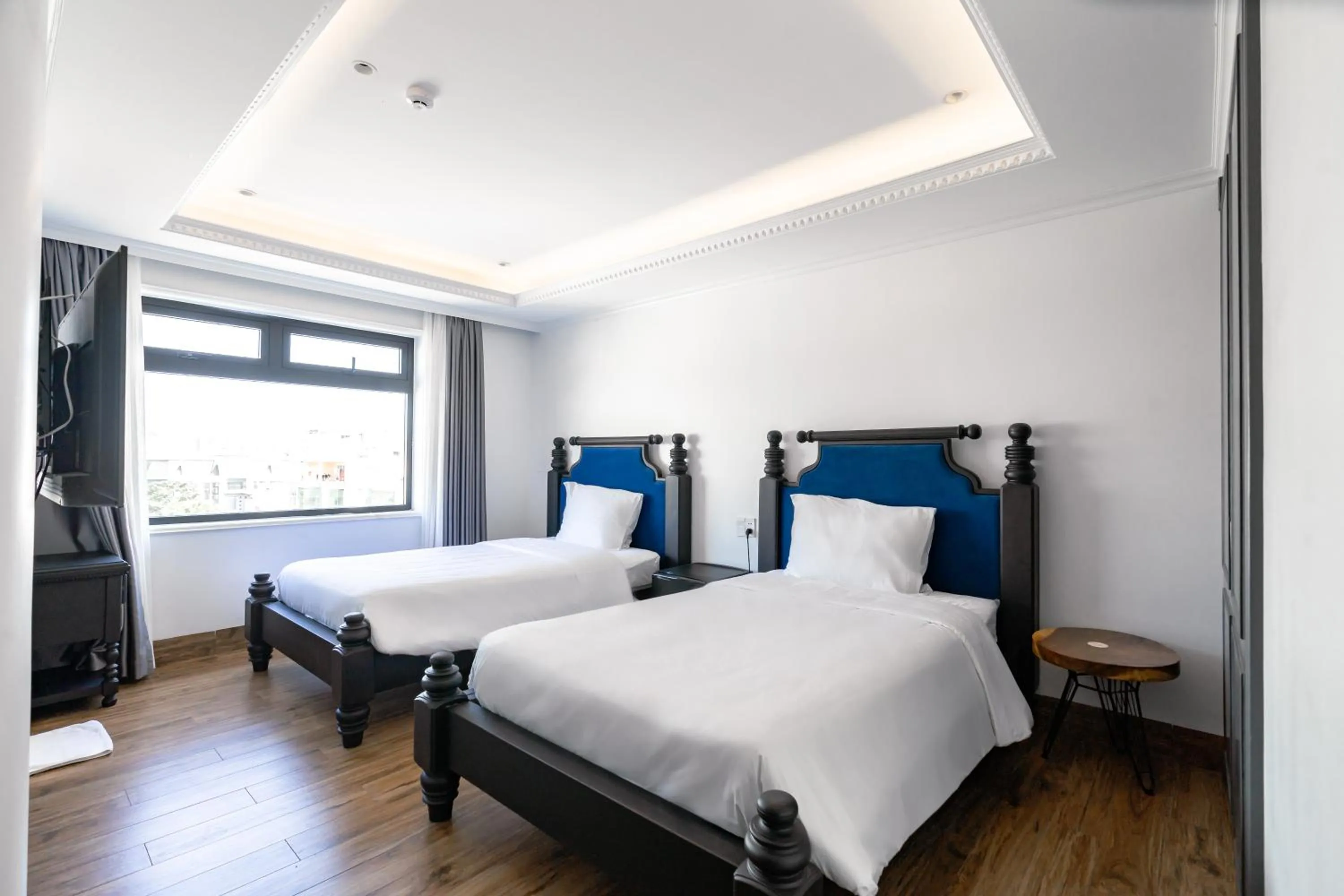 Superior Twin Room in Quang Minh Riverside Hotel Danang