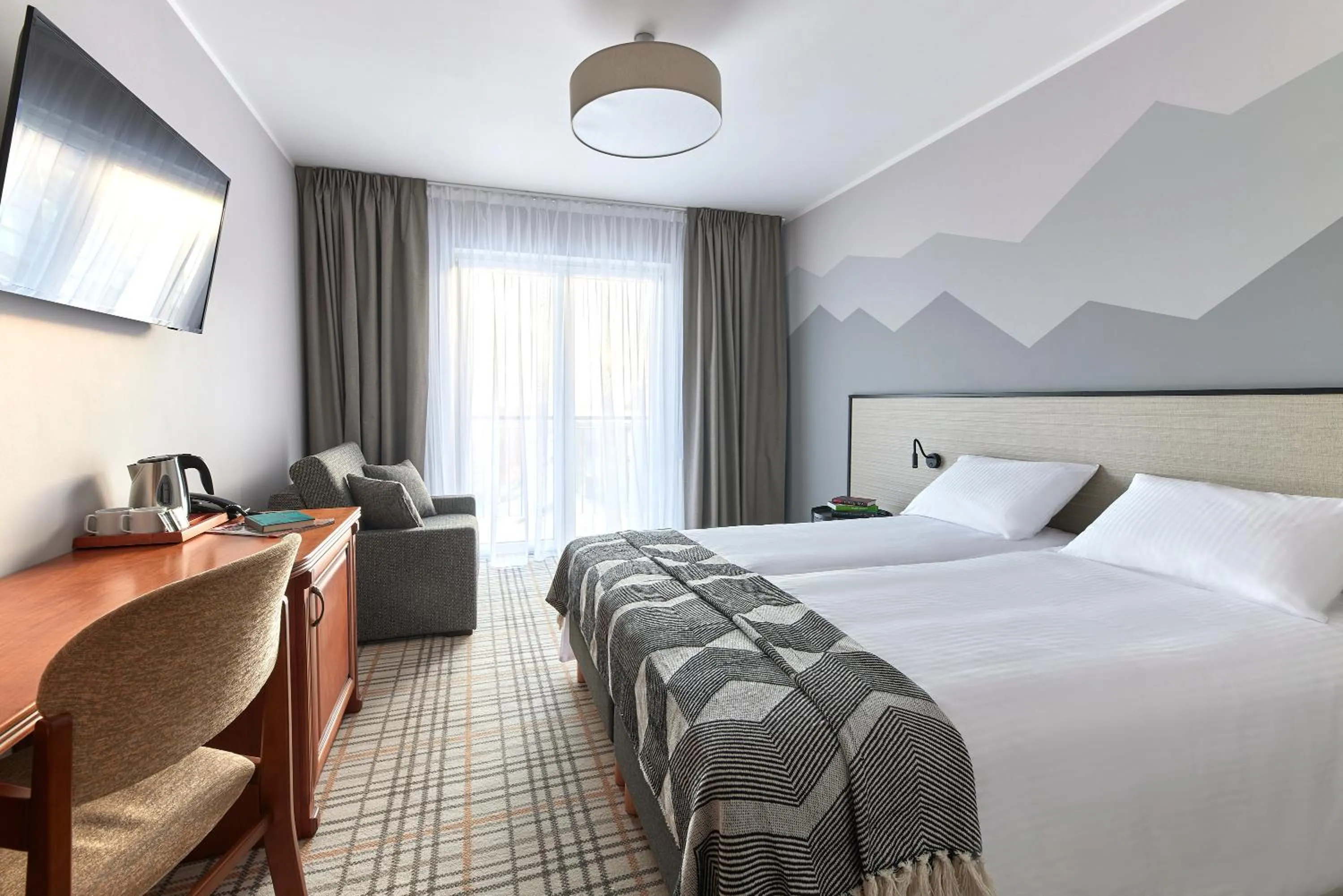 Superior Room Queen Bed And Sofa Bed 140 * 200 
 in Kyriad Karkonosze