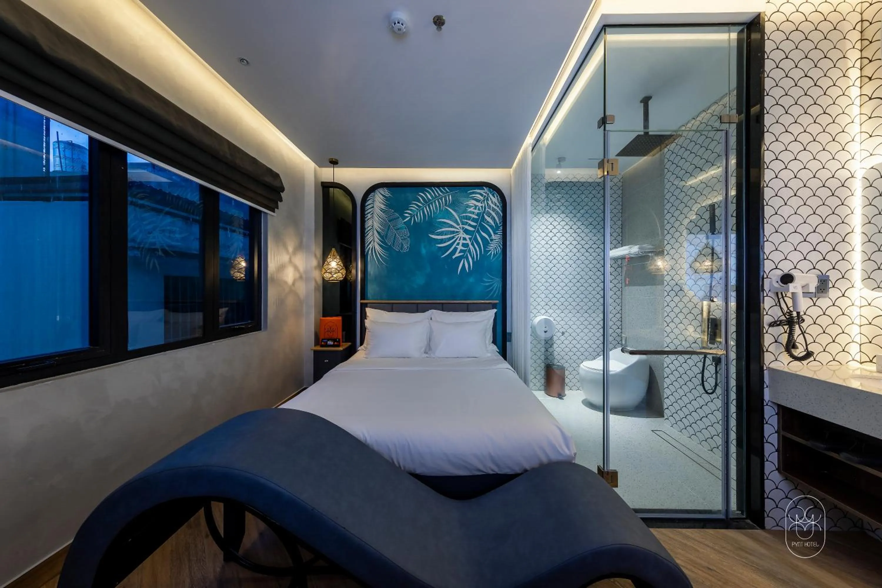 King Room with Balcony in PYNT HOTEL