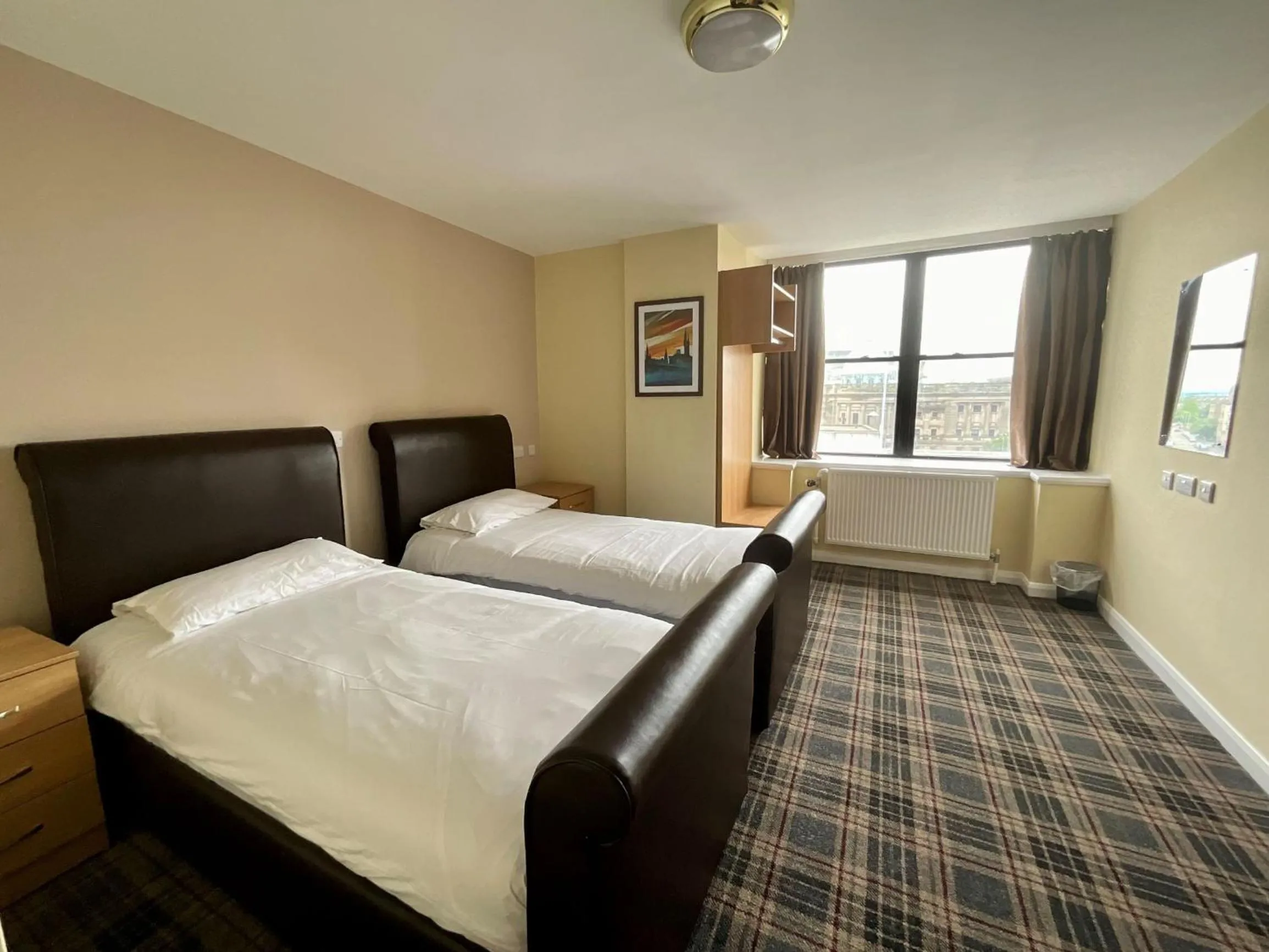 Superior Twin Room in Britannia Inn Glasgow