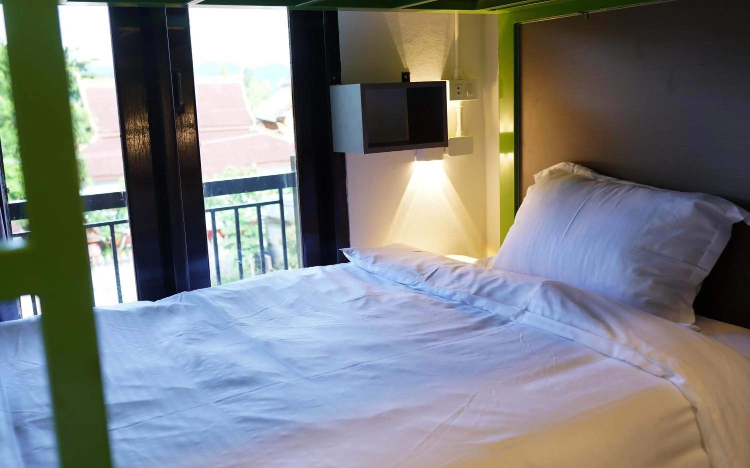 Single Bed in Female Dormitory Room in Mad Monkey Vang Vieng