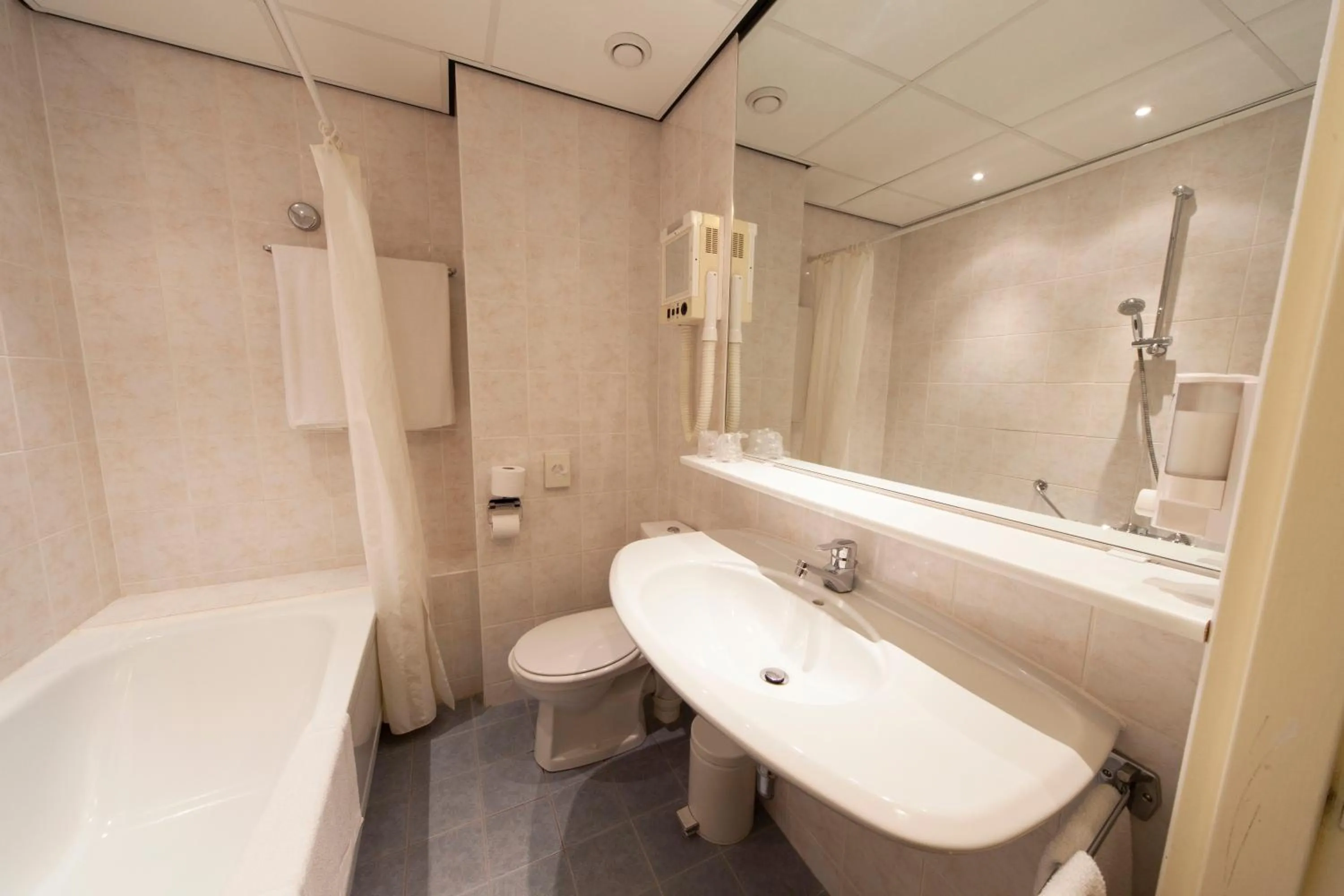 Standard Double Room in Fletcher Hotel Restaurant Sallandse Heuvelrug