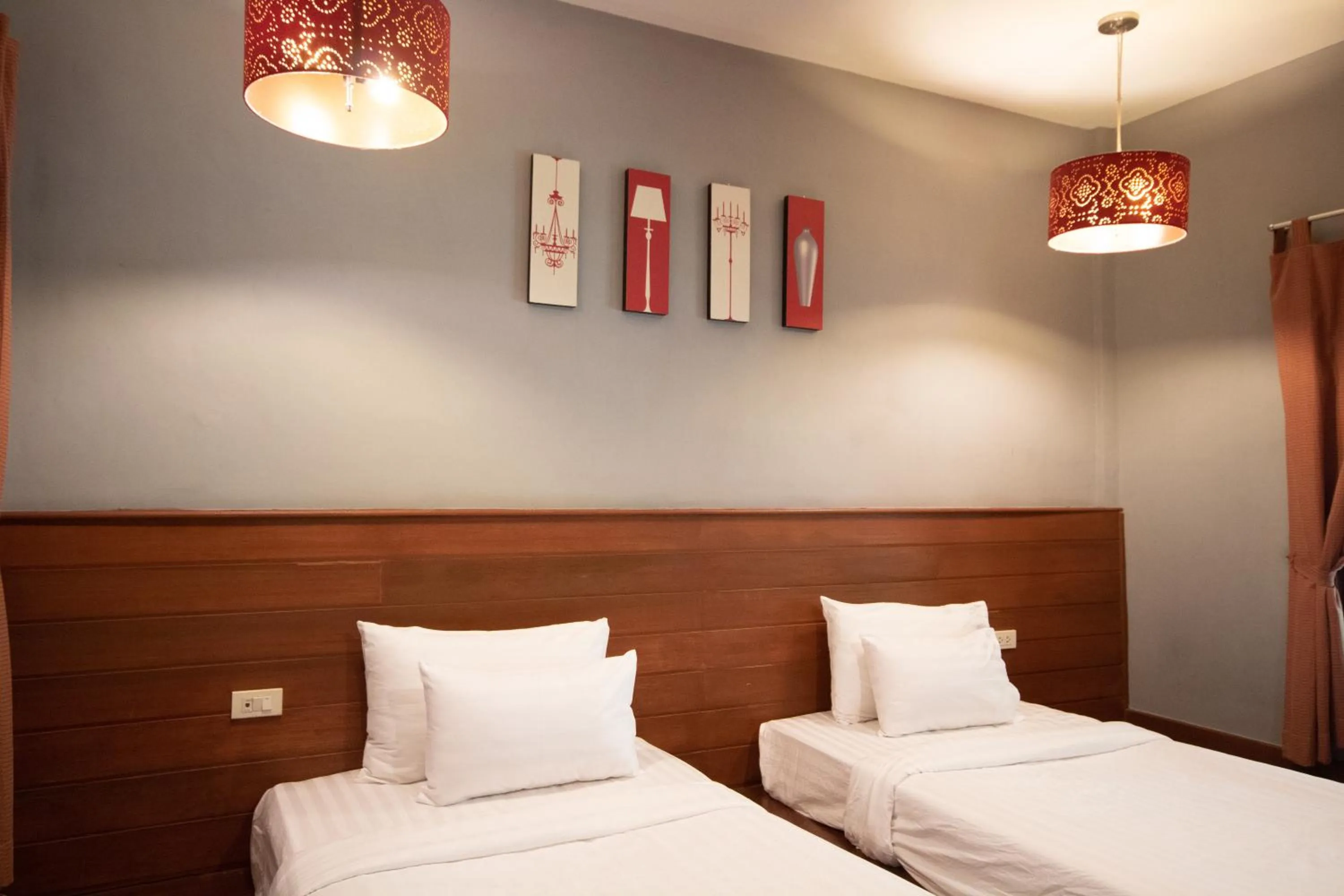 Deluxe Twin Room in Namsai Resort Kanchanaburi