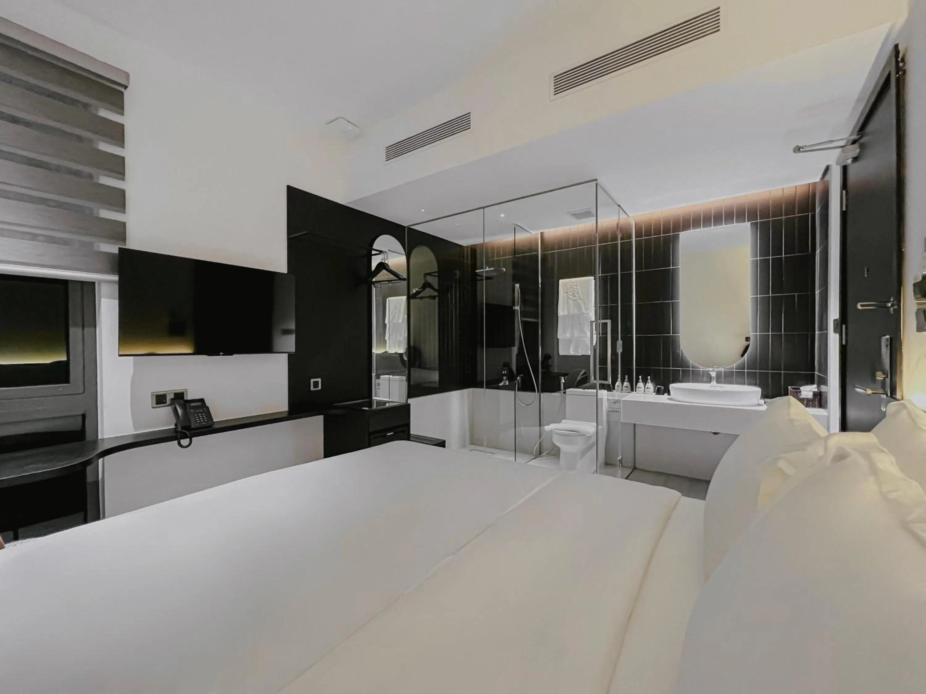 Superior Queen Room in The Concept Hotel HCMC- District 1