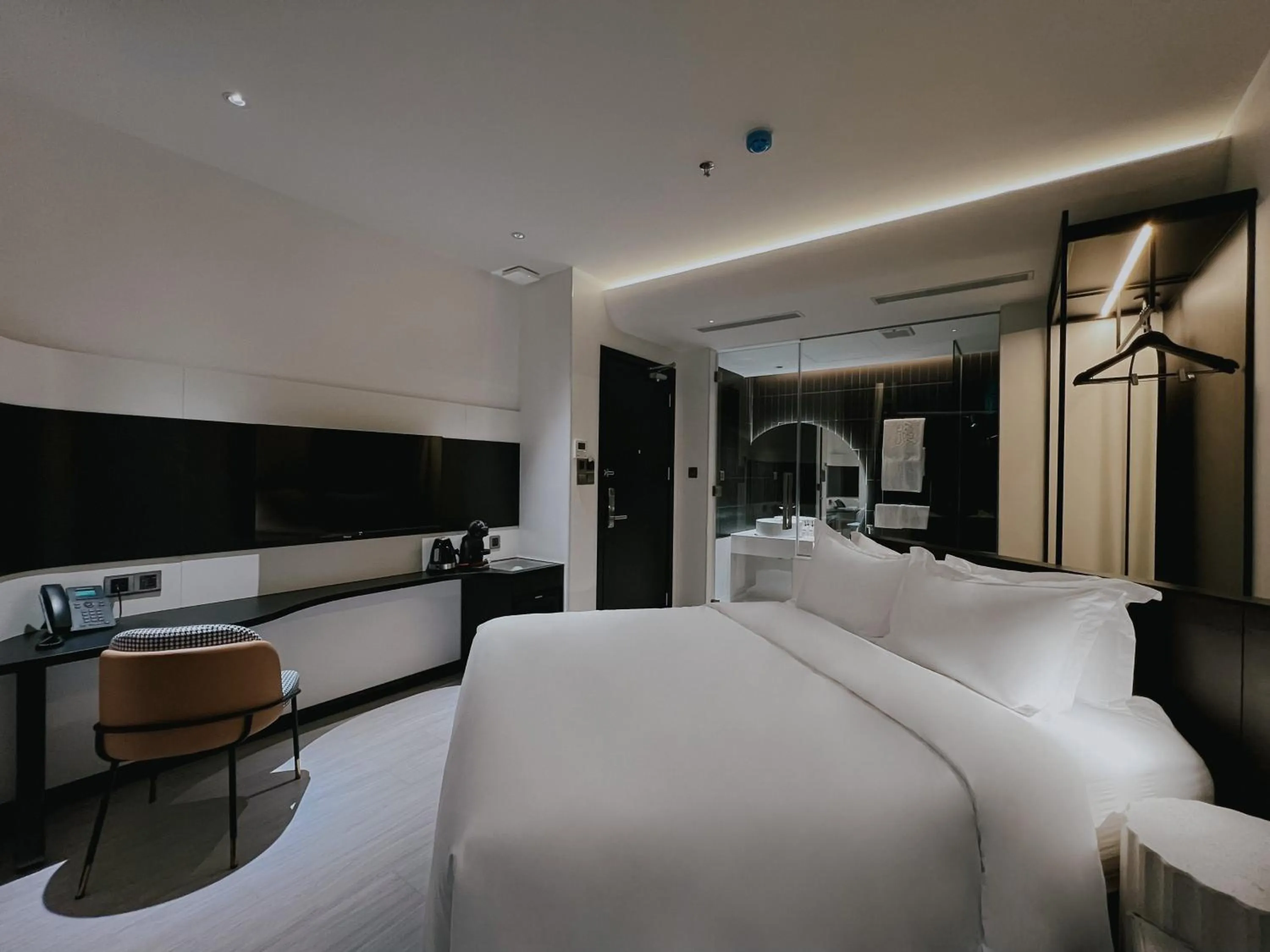 Suite with City View in The Concept Hotel HCMC- District 1