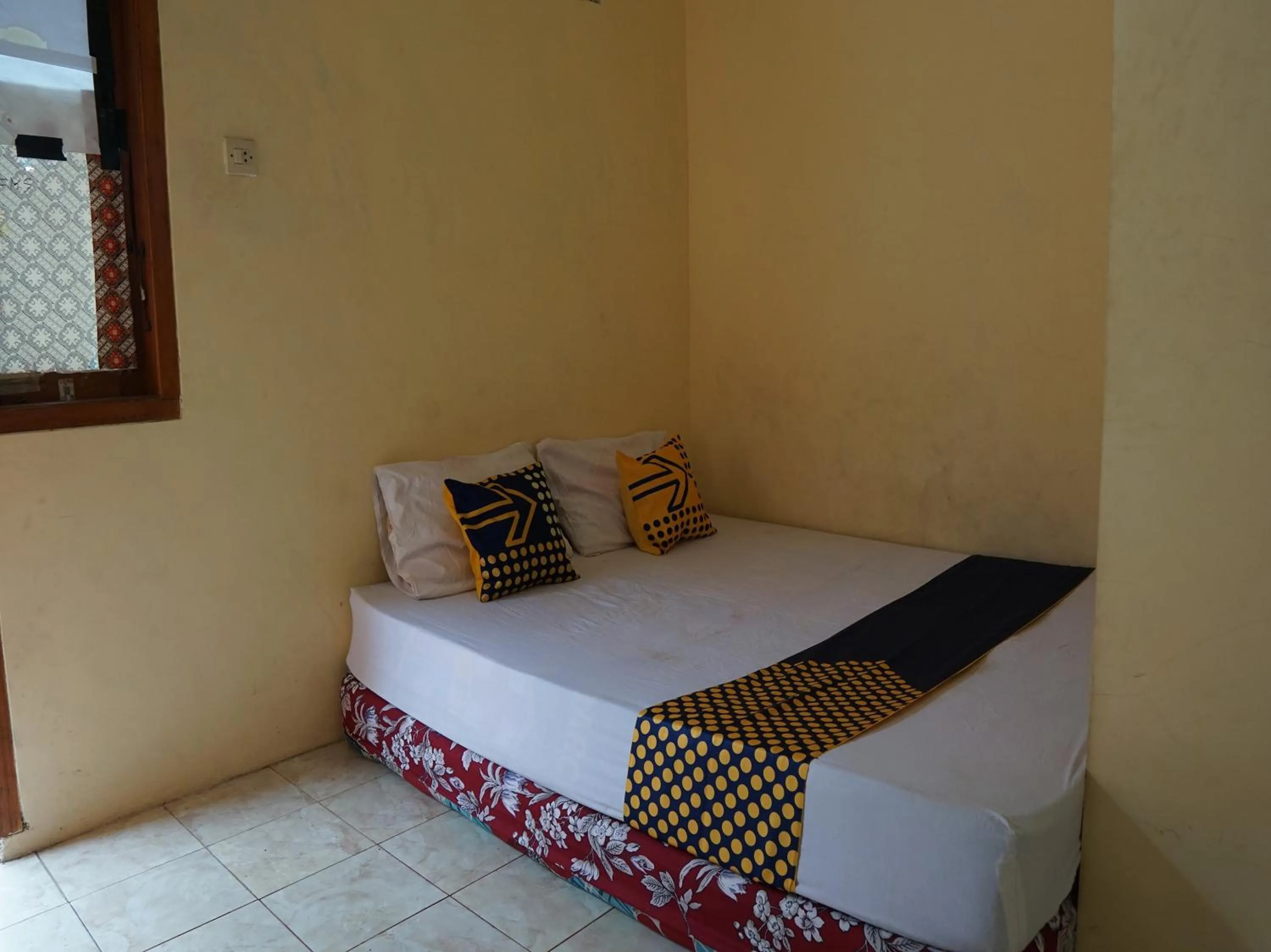 Budget Double Room in Hotel O Rumah Kos Arafah Syariah