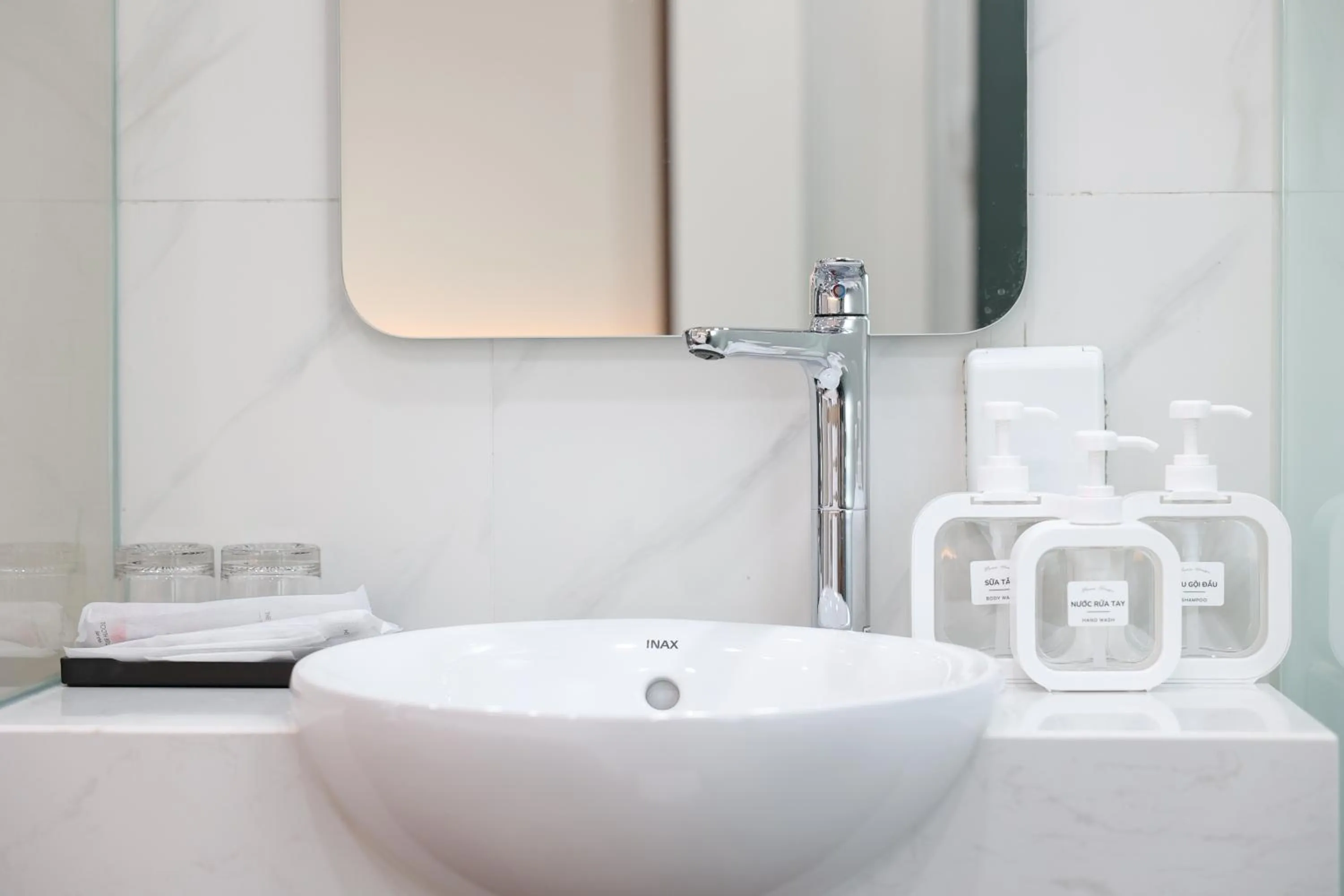 Deluxe Double or Twin Room in The Cosy Inn Hanoi