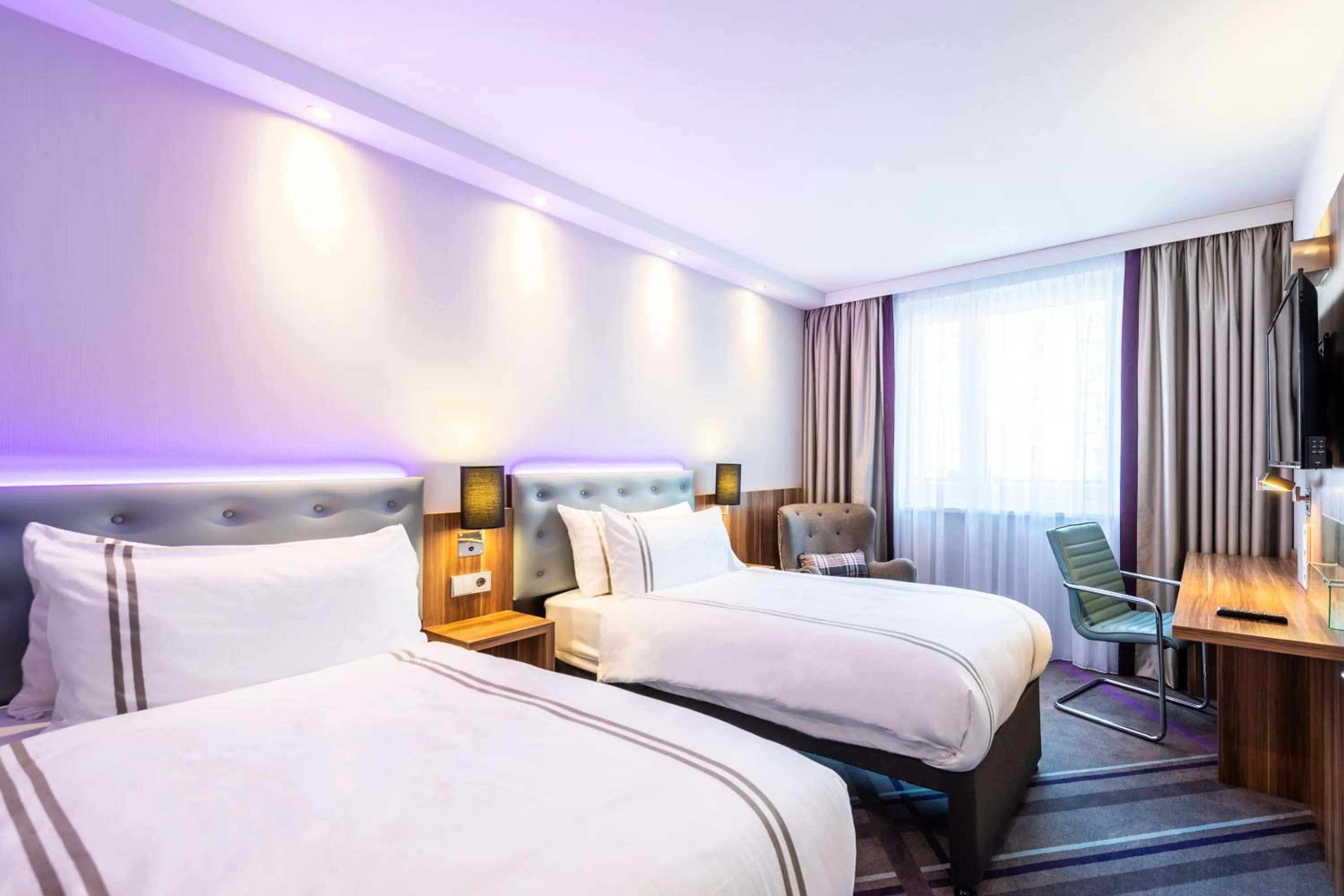 Standard Twin Room in Premier Inn Nürnberg City Centre