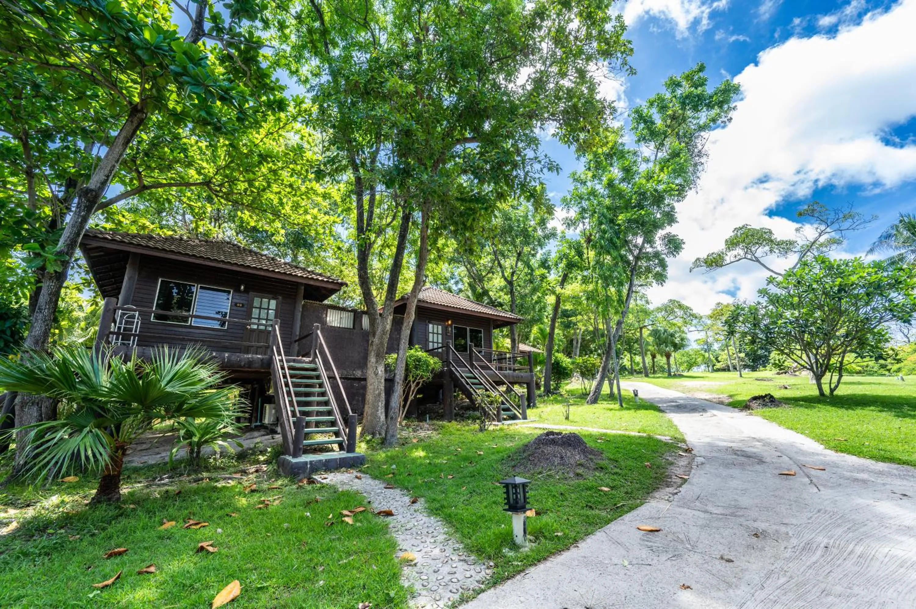 Deluxe Double or Twin Room in Ban Raya Resort and Spa