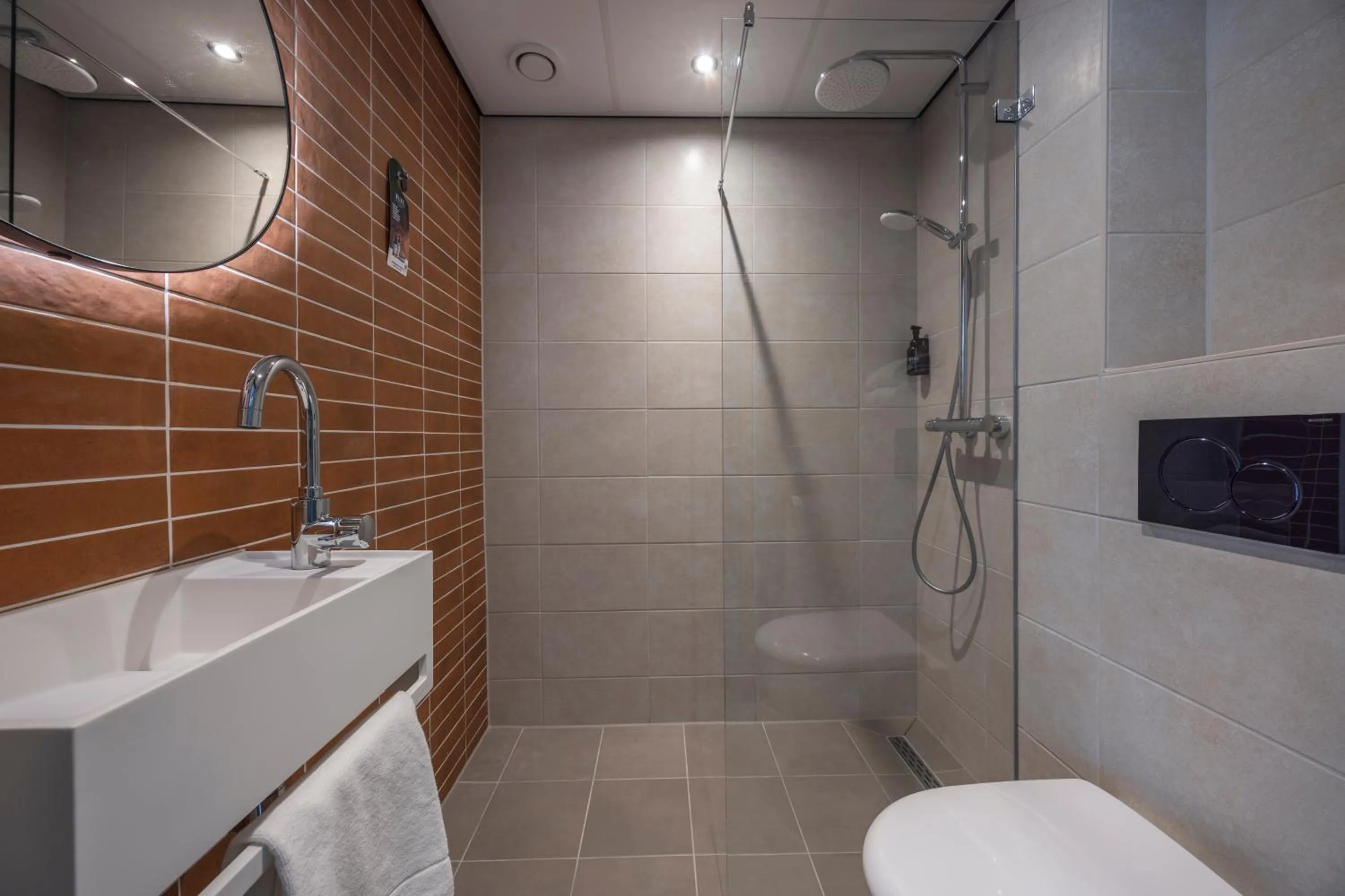 Comfort Double Room with Balcony in Fletcher Boutique Hotel De Mallejan