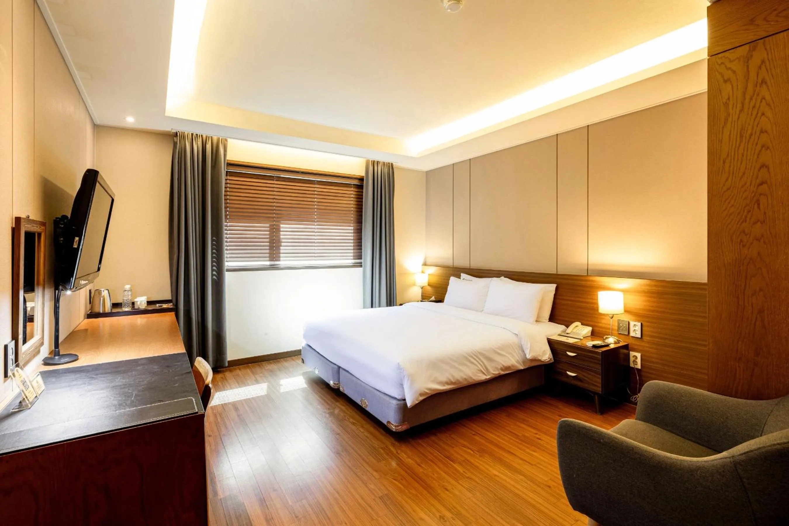 Standard Double Room in Sunbee Hotel Insadong Seoul