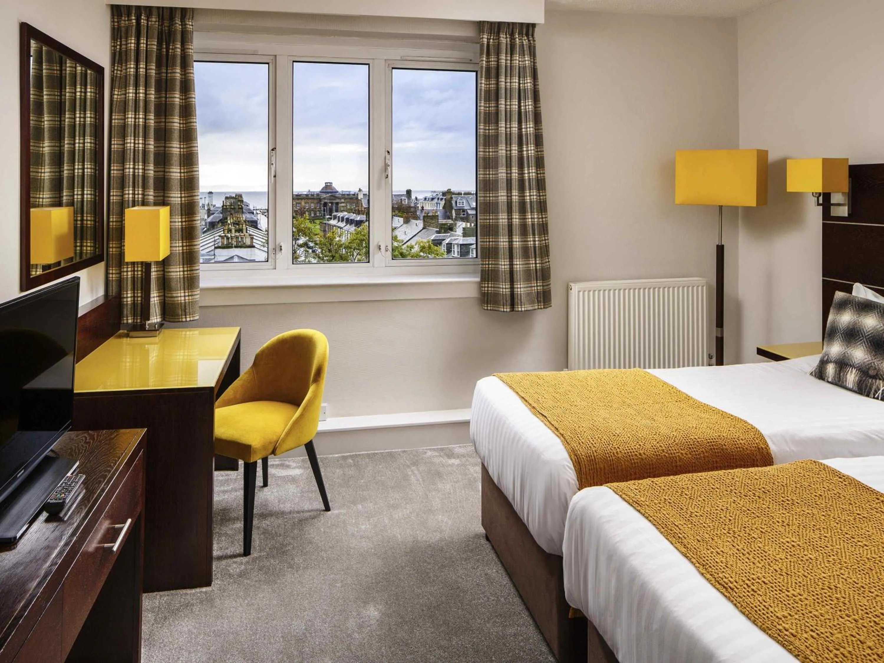 Classic Twin Room in Mercure Ayr Hotel