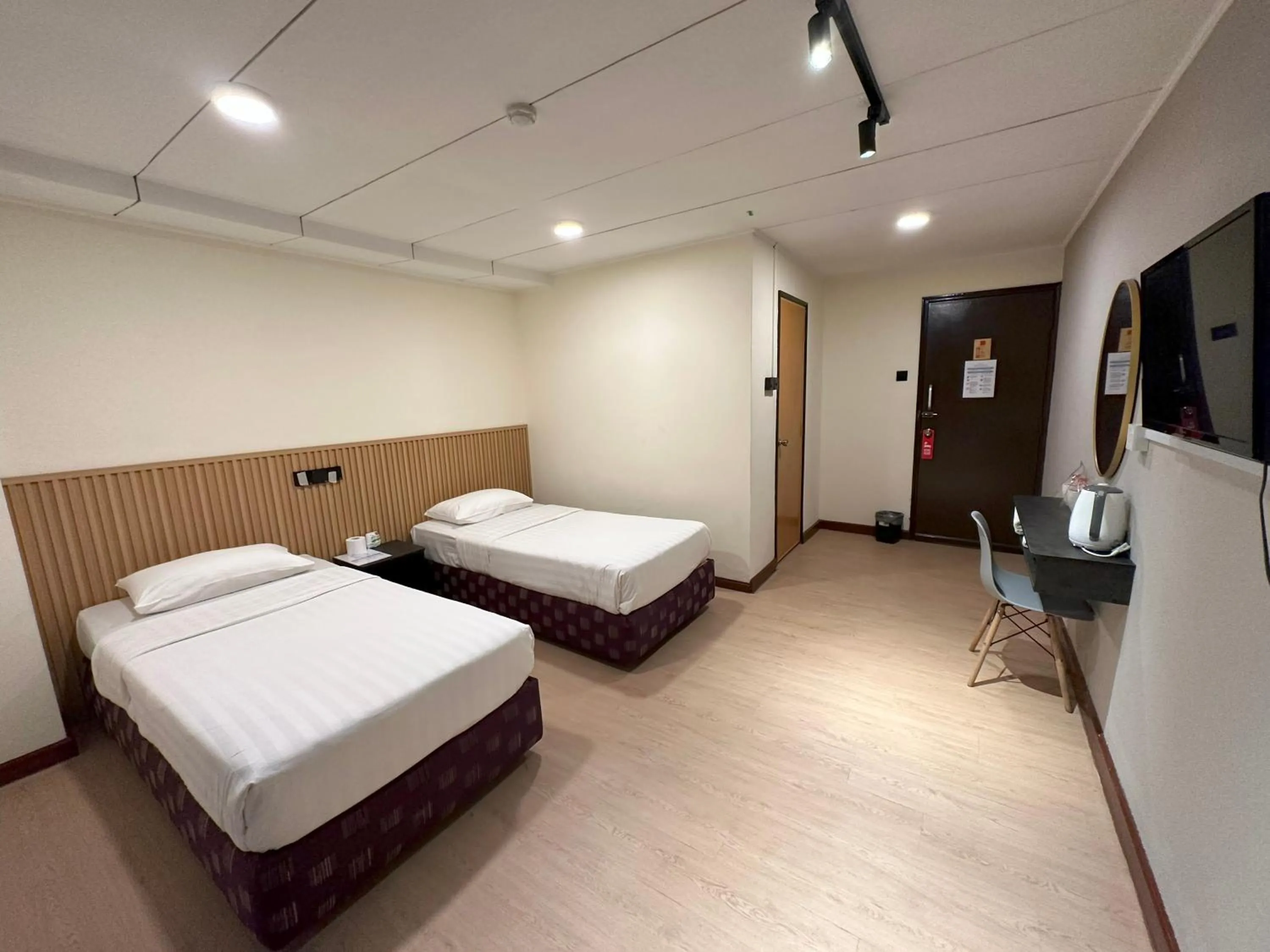 Deluxe Twin Room in CU Boutique Hotel