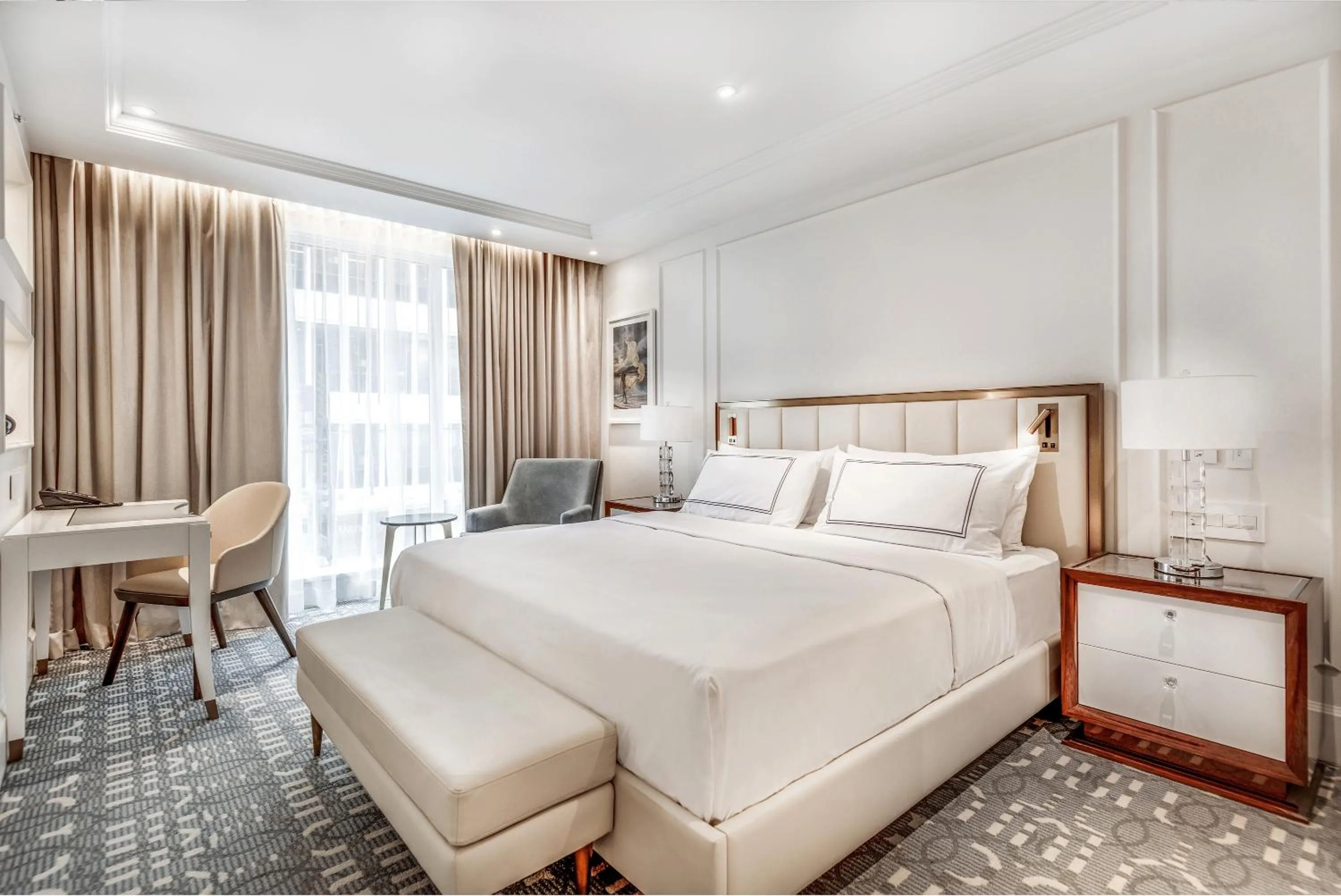 Superior King Room in AZUR Legacy Collection Hotel