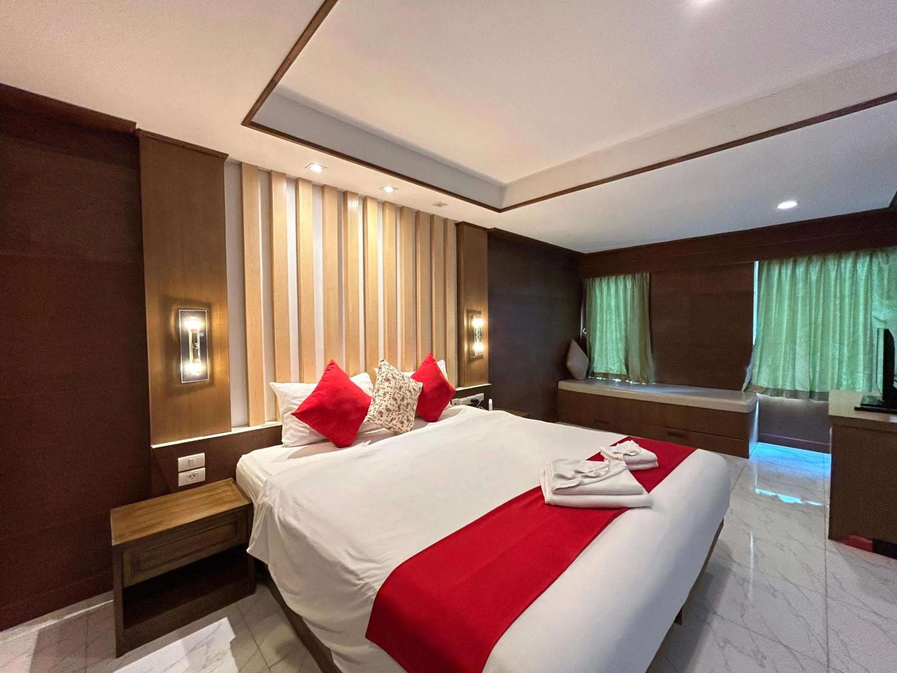 Deluxe Suite in Cocoon APK Resort & Spa