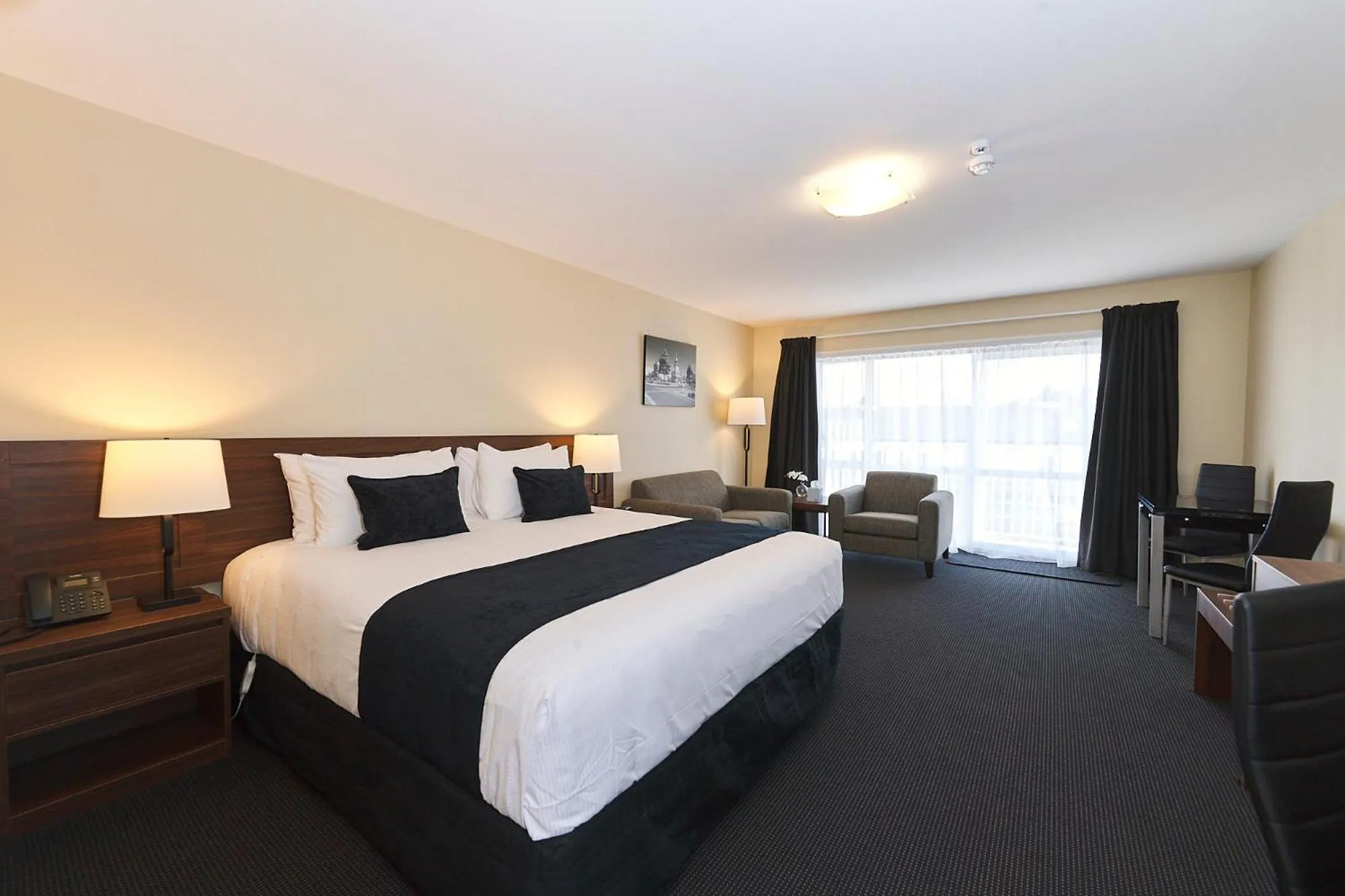 Deluxe King Room in Newina Rotorua