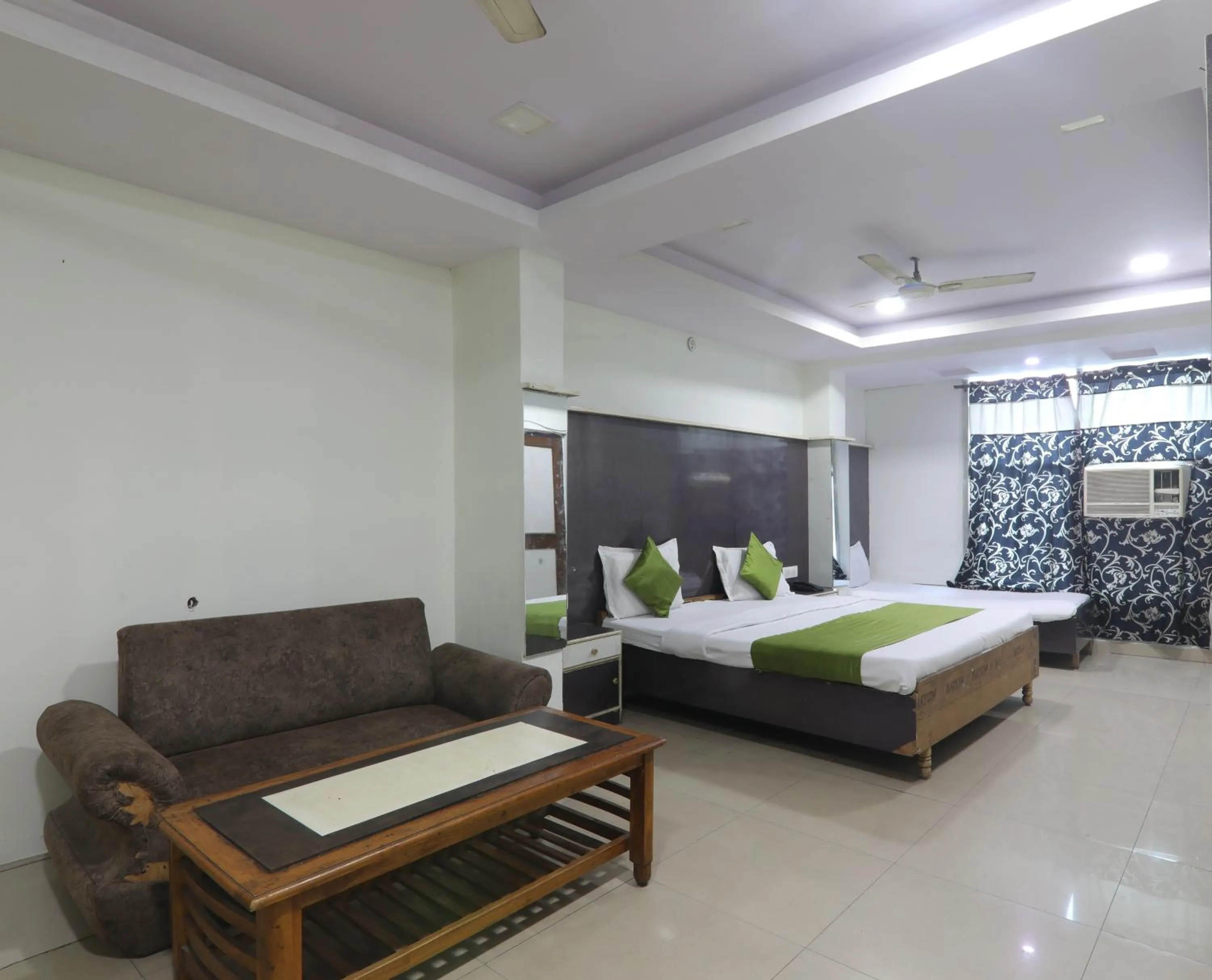 Deluxe Double Room - single occupancy in Hotel Dayal