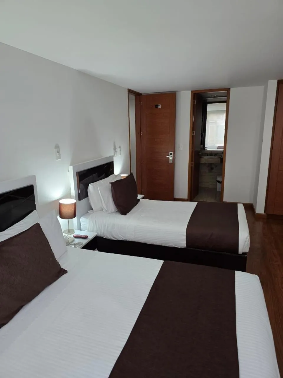 Twin Room in Hotel Castellana 100 Bogota By Hoteles Confort 80