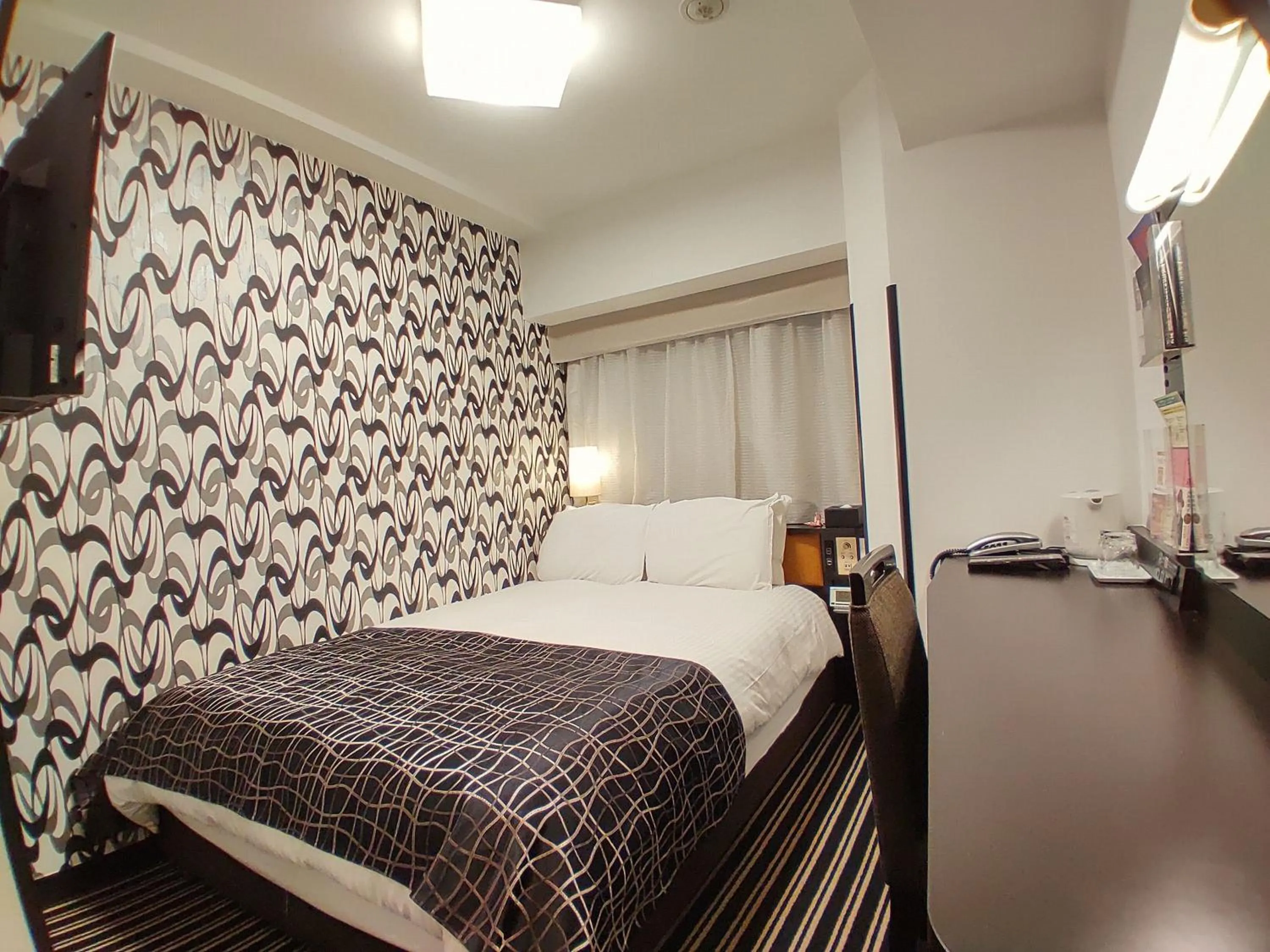 Double Room - single occupancy - Non-Smoking  in APA Hotel Nagatacho Hanzomon Ekimae