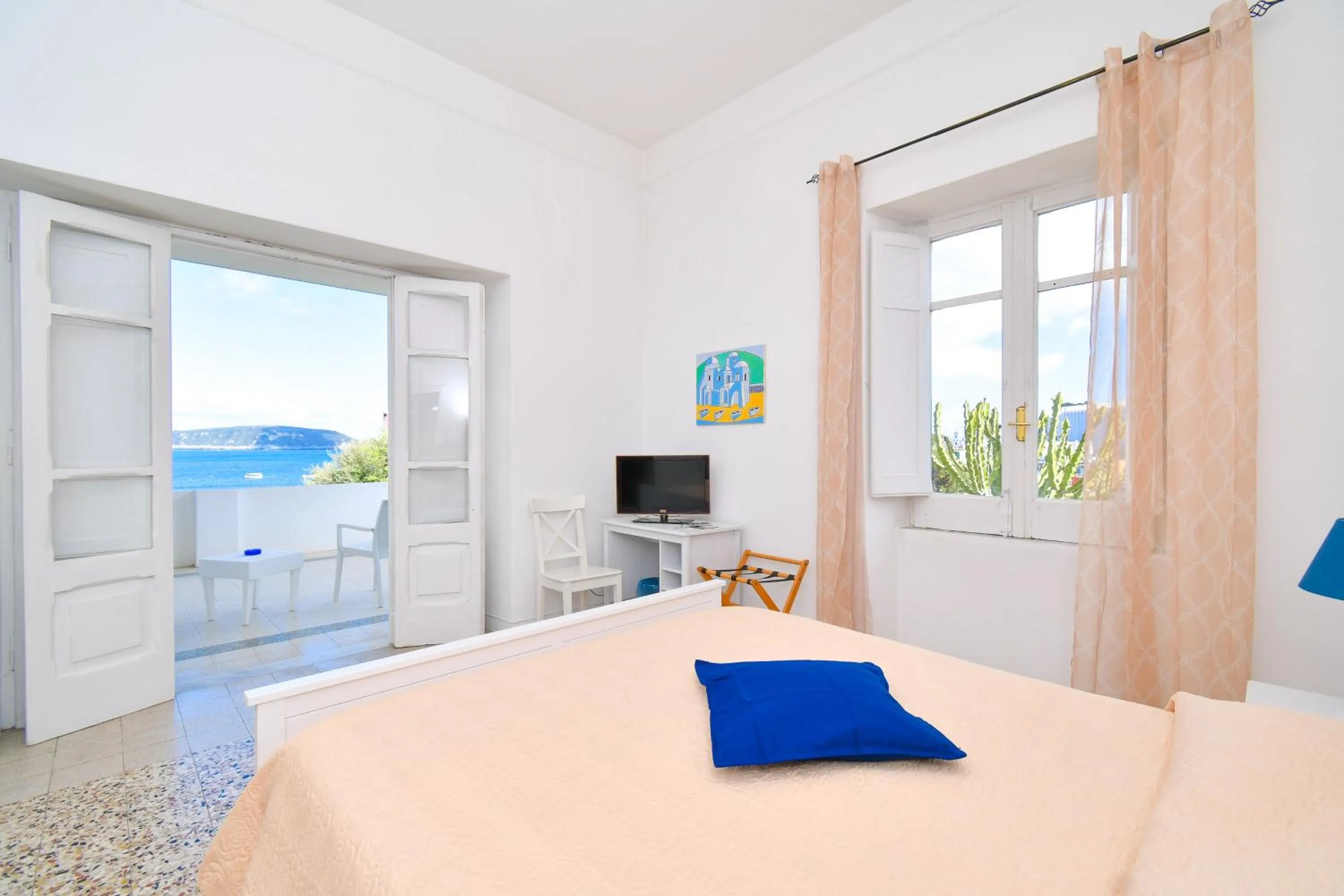 Double Room with Balcony and Sea View in Villa Panoramica - Ischia Ponte