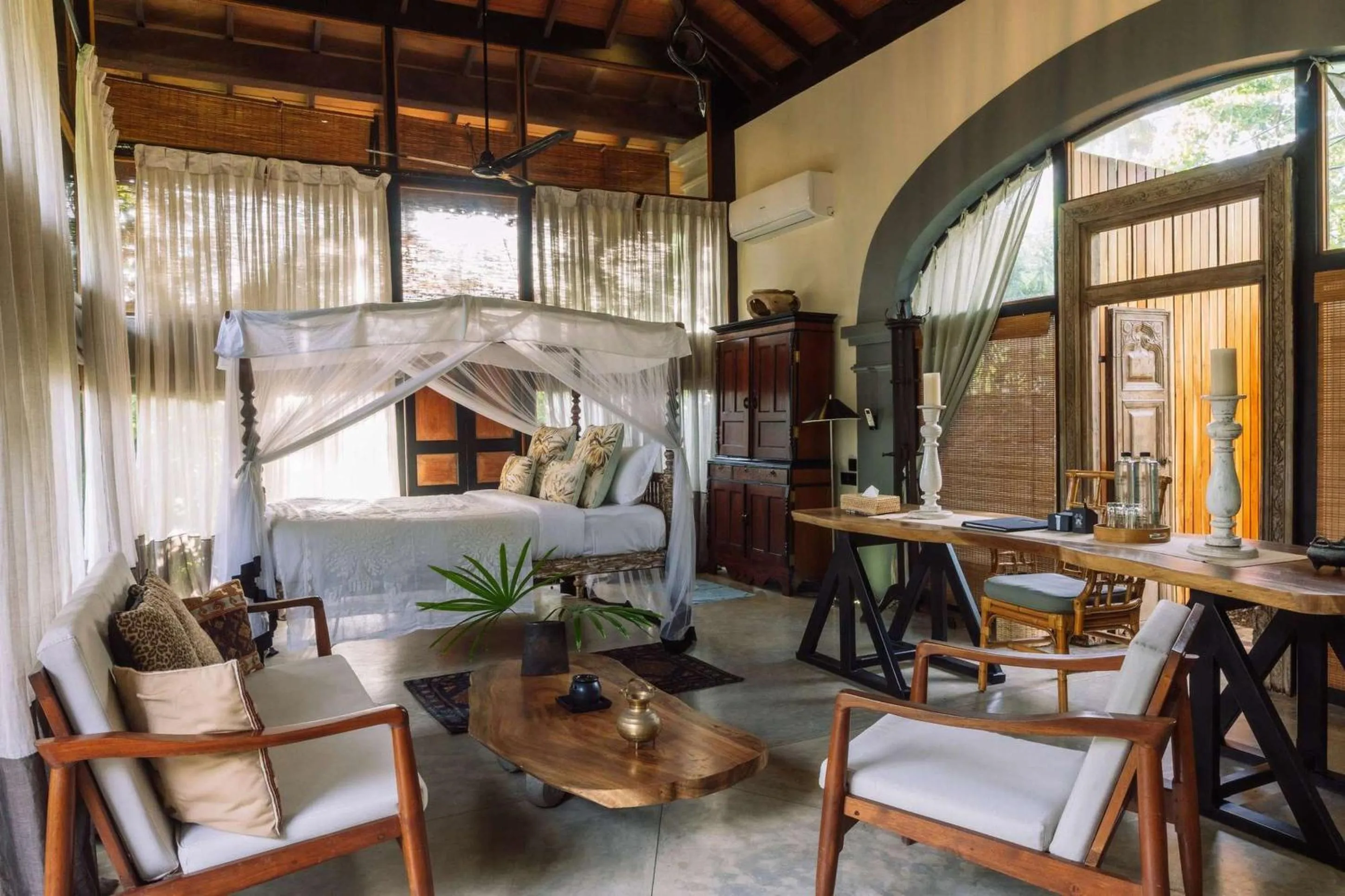 Ambalama Pavilion in Eraeliya Villas & Gardens