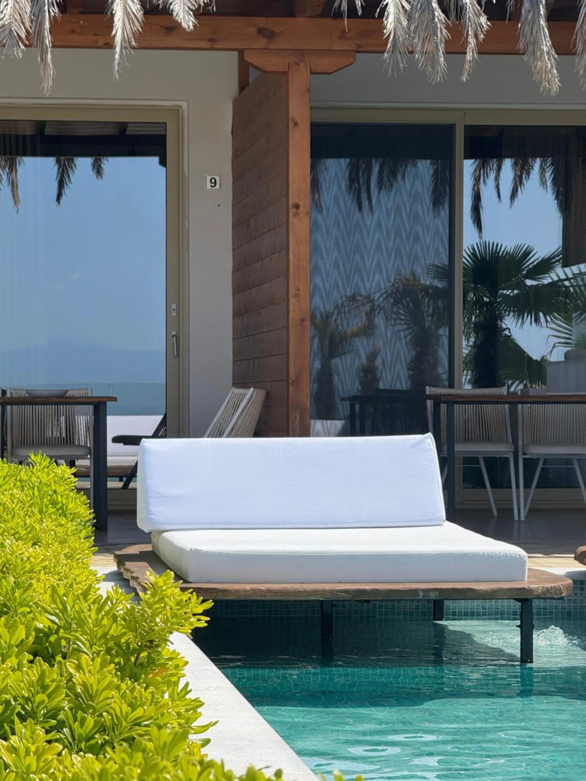 Standard King Room in SANIMAR By Mono Alex