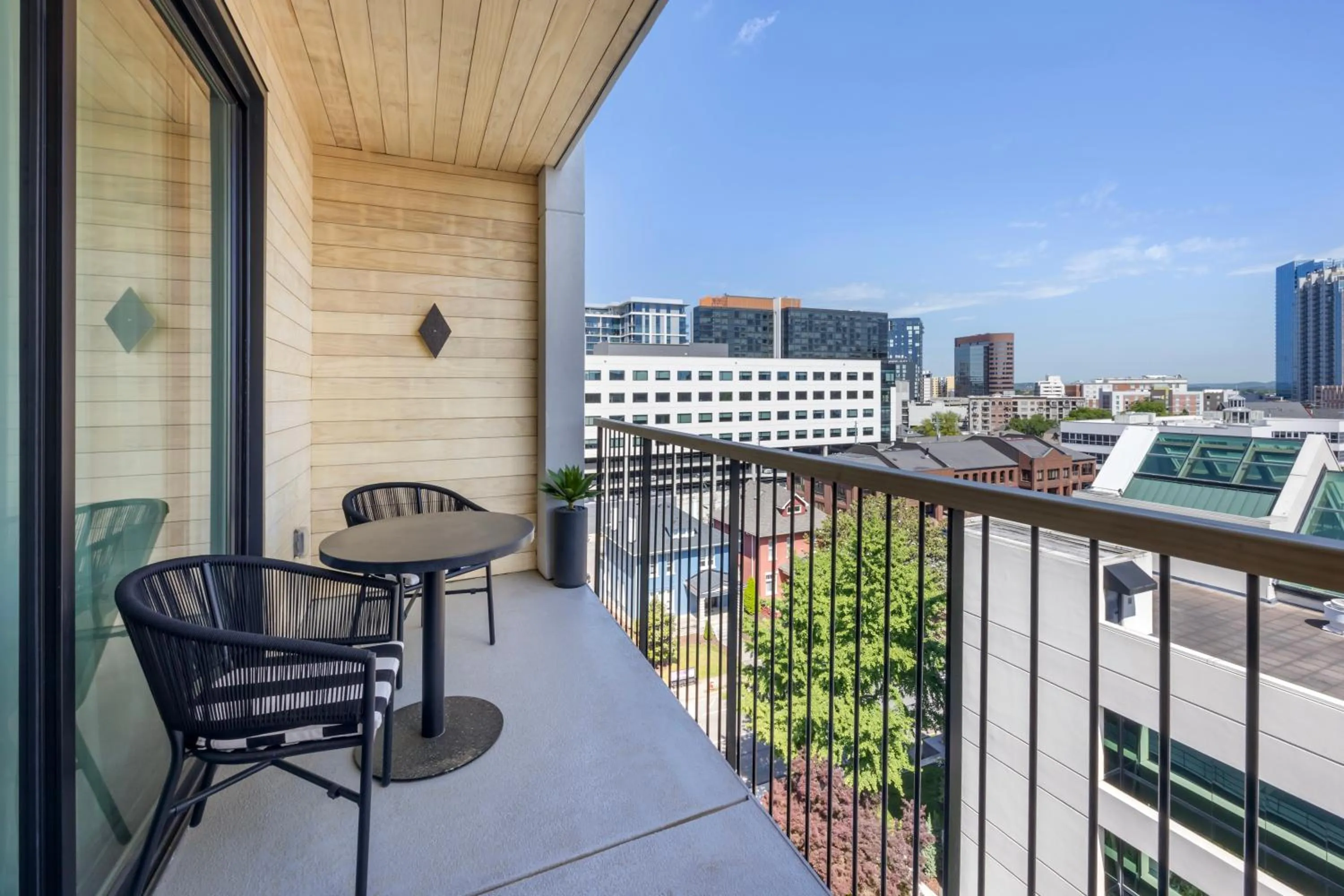 2 Bedroom Suite with Balcony/Patio in Motif Nashville's Hotel on Music Row