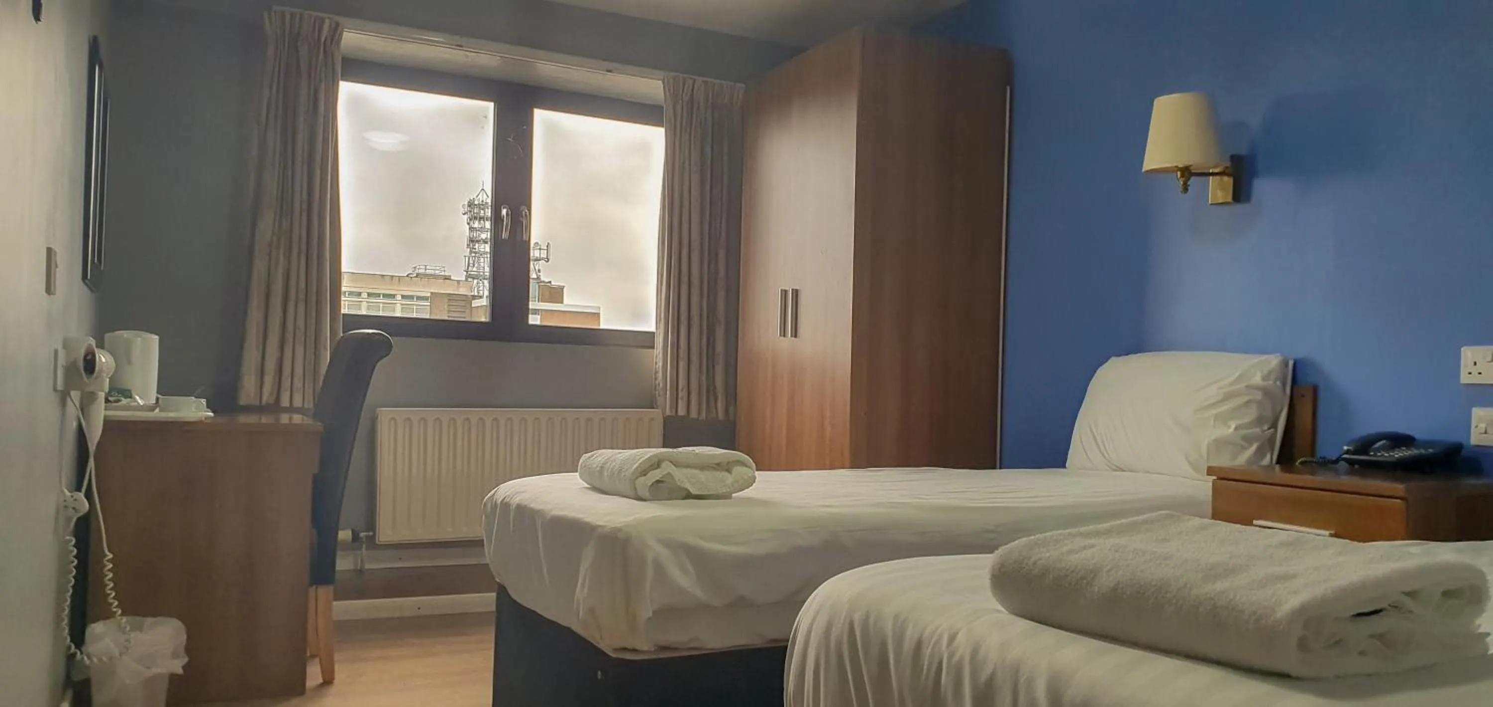 Twin Room in Gilson Hotel