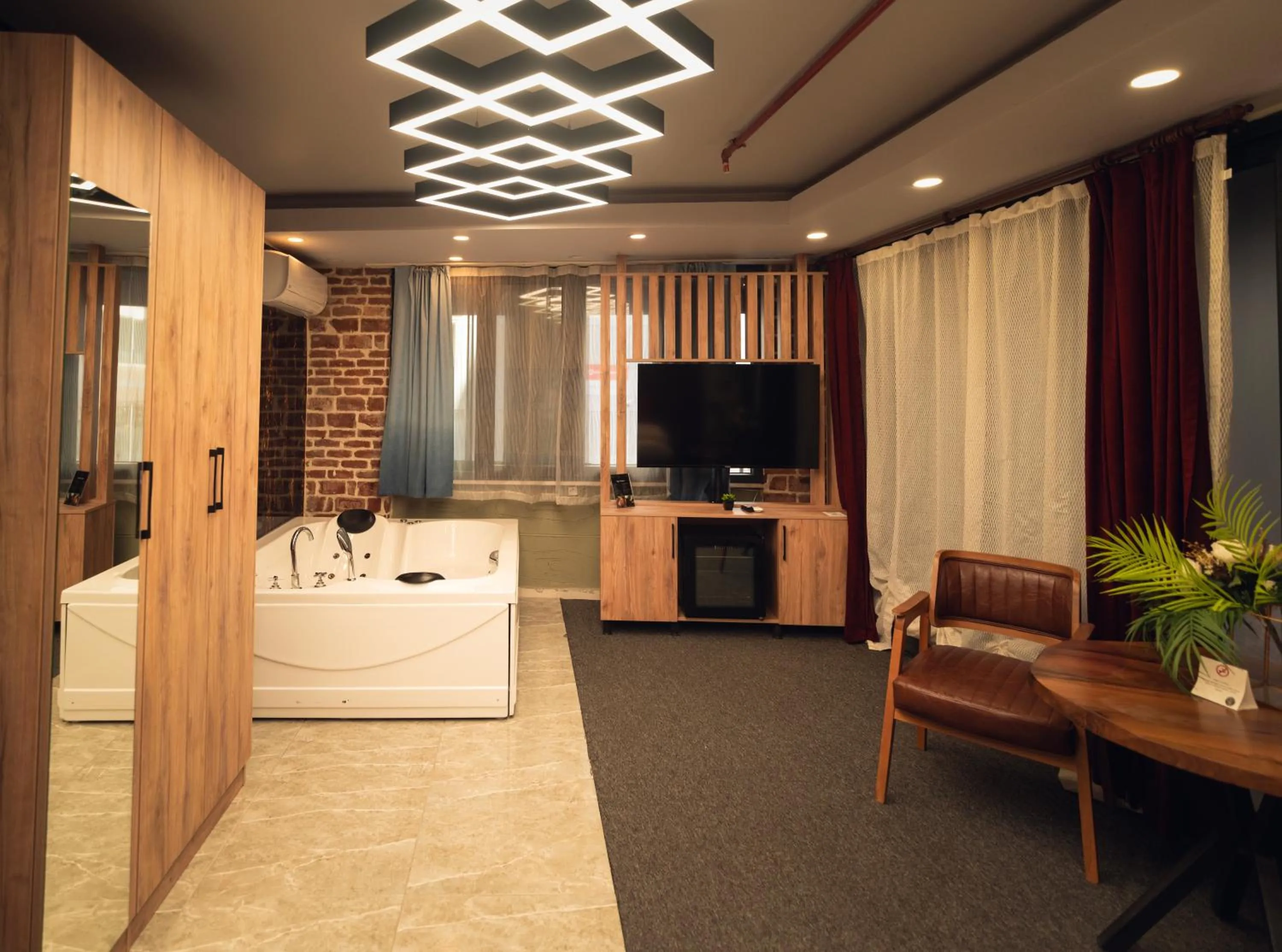 Deluxe Suite with Spa Bath in Galata Greenland Hotel