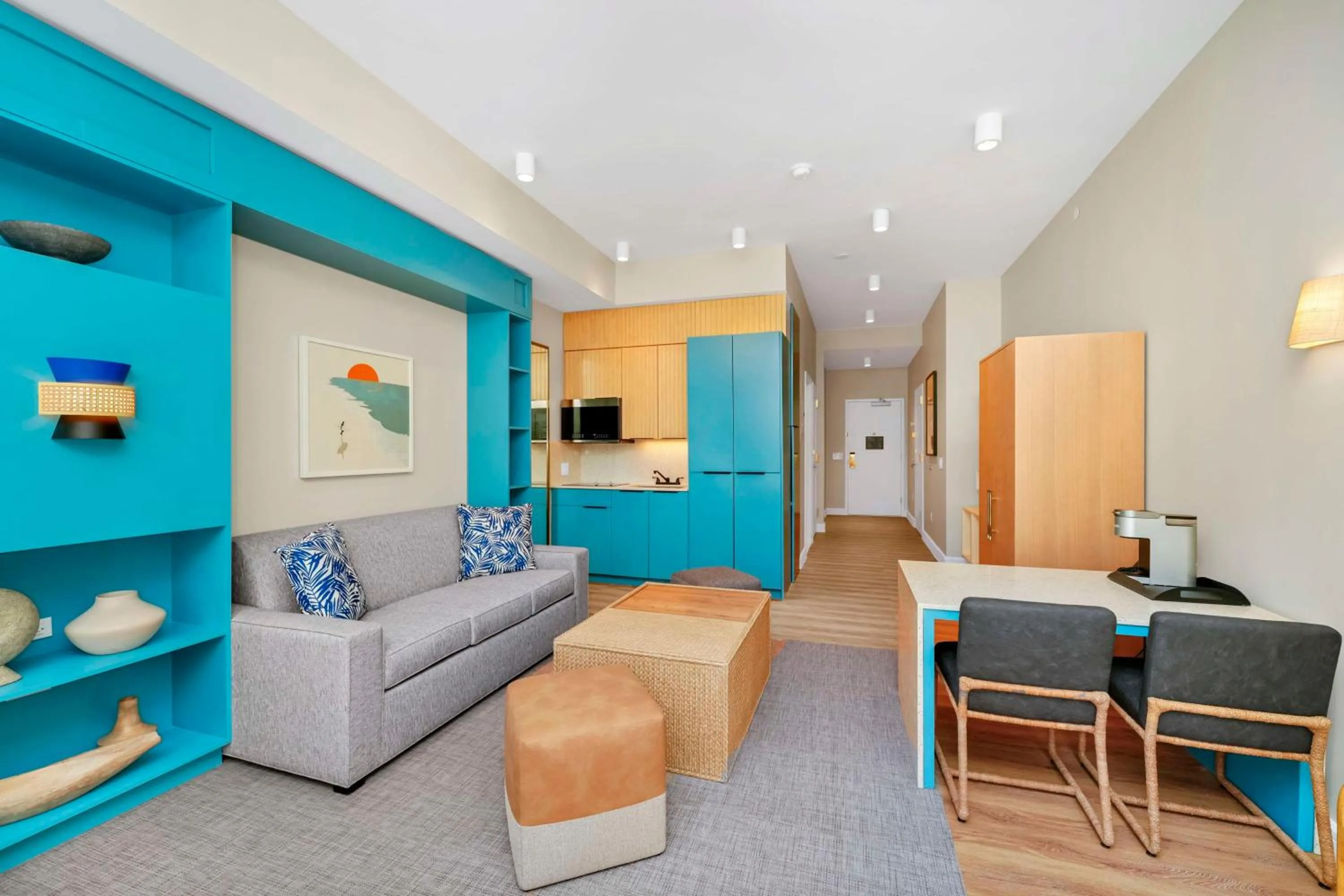 Queen Studio with Sofa and Kitchenette in Embassy Suites By Hilton Orlando Sunset Walk