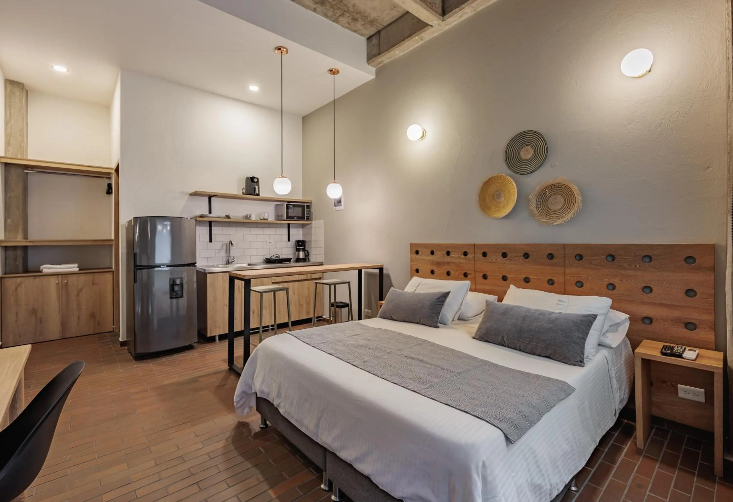 Standard Studio in The Somos Flats Laureles