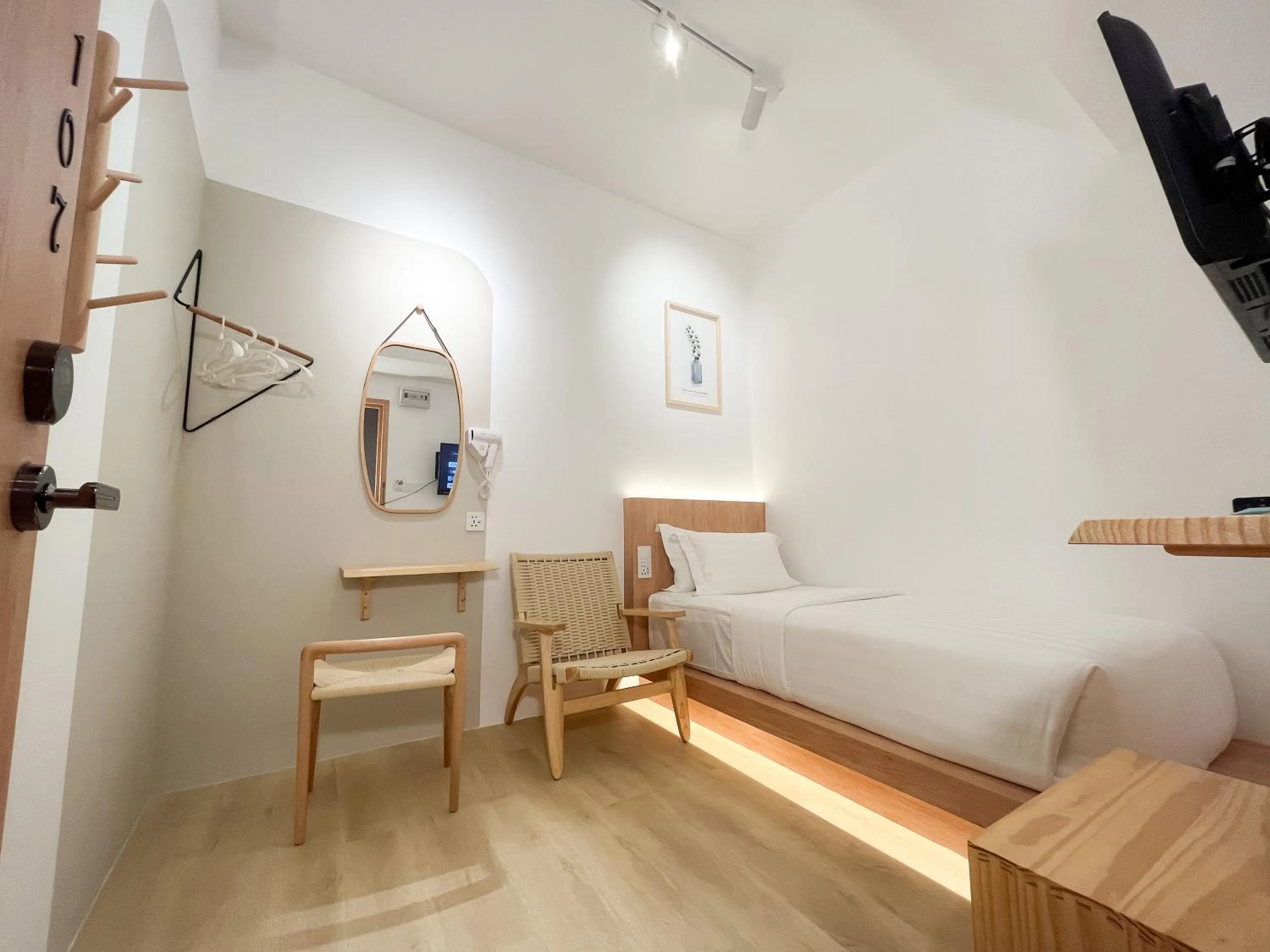 Single Room with Shared Bathroom in Sleep Box Penang