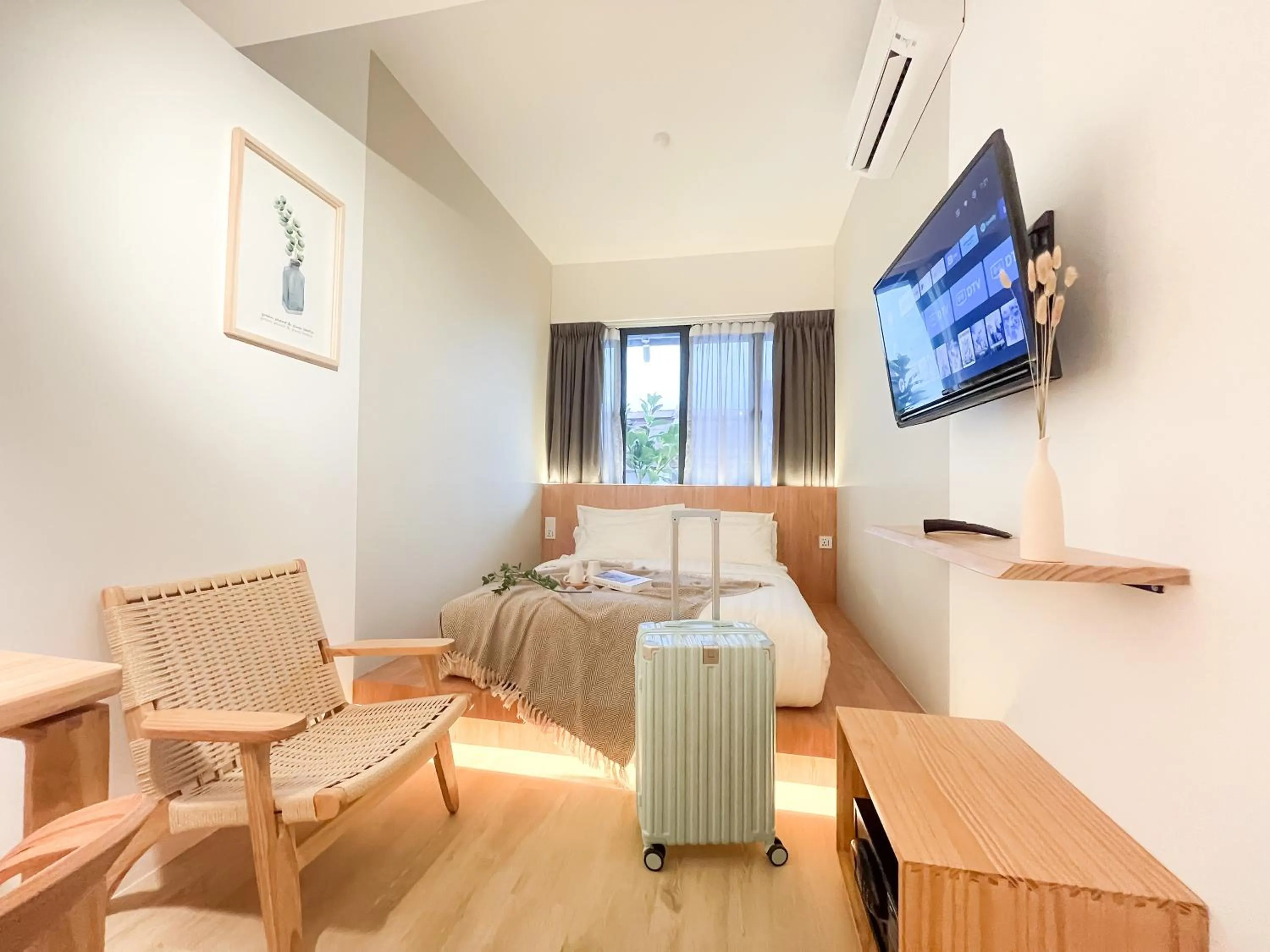  Deluxe Room with Shared Bathroom - single occupancy in Sleep Box Penang