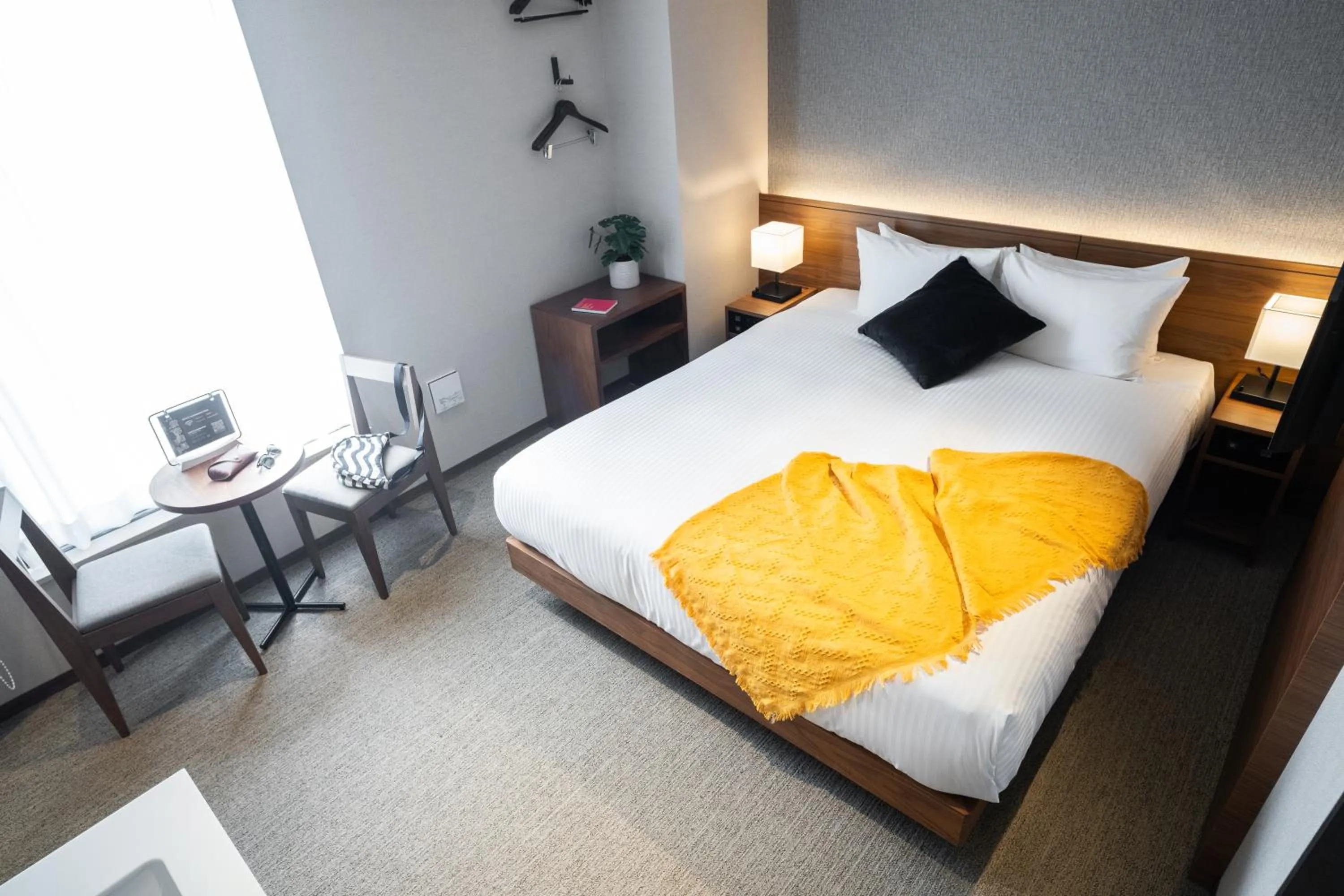 Essential Cozy Queen - Non-smoking in KABIN Machi