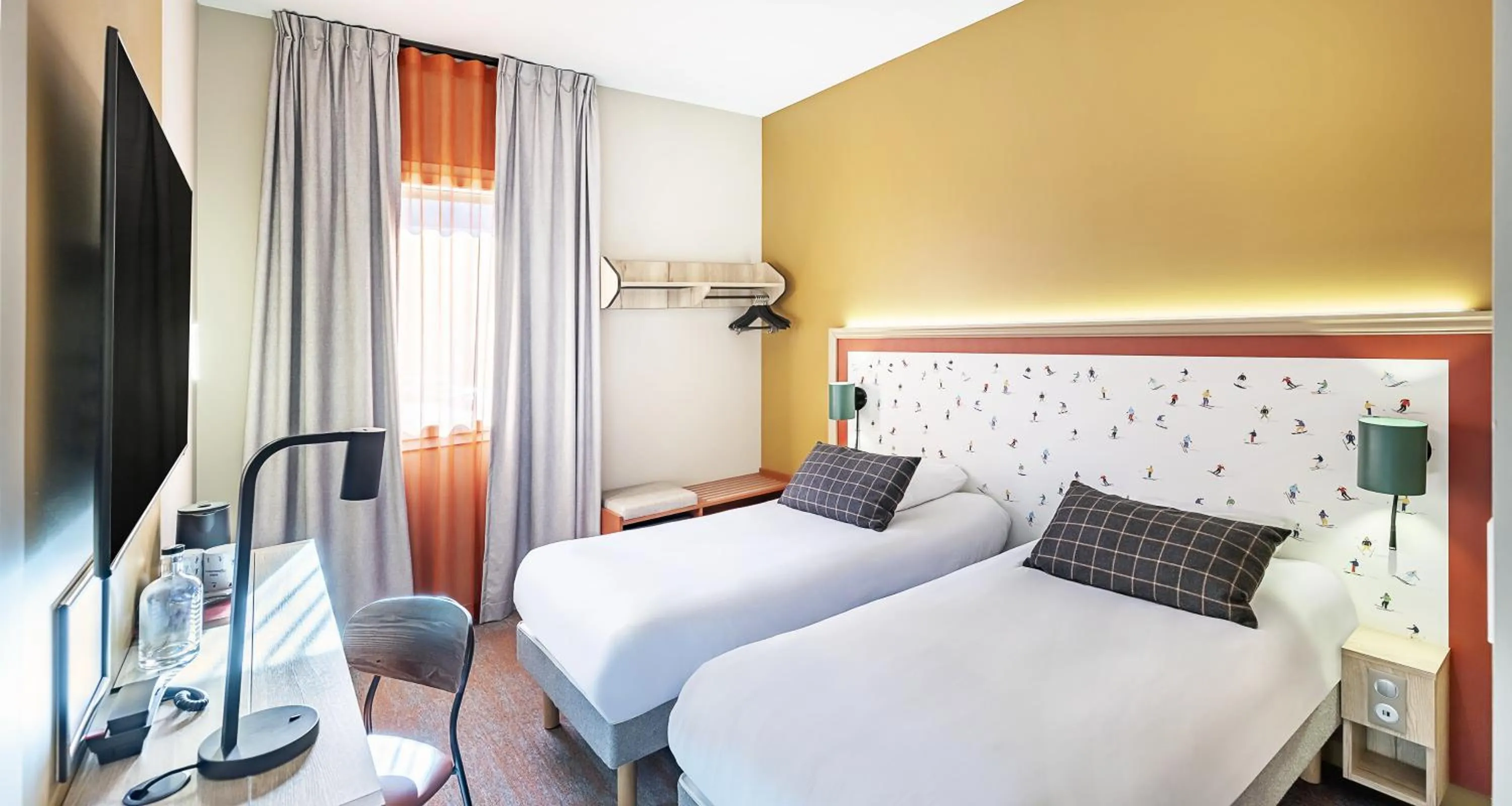 Standard Twin Room - Non-Smoking in Best Western Coeur de Maurienne Hotel Restaurant & Spa