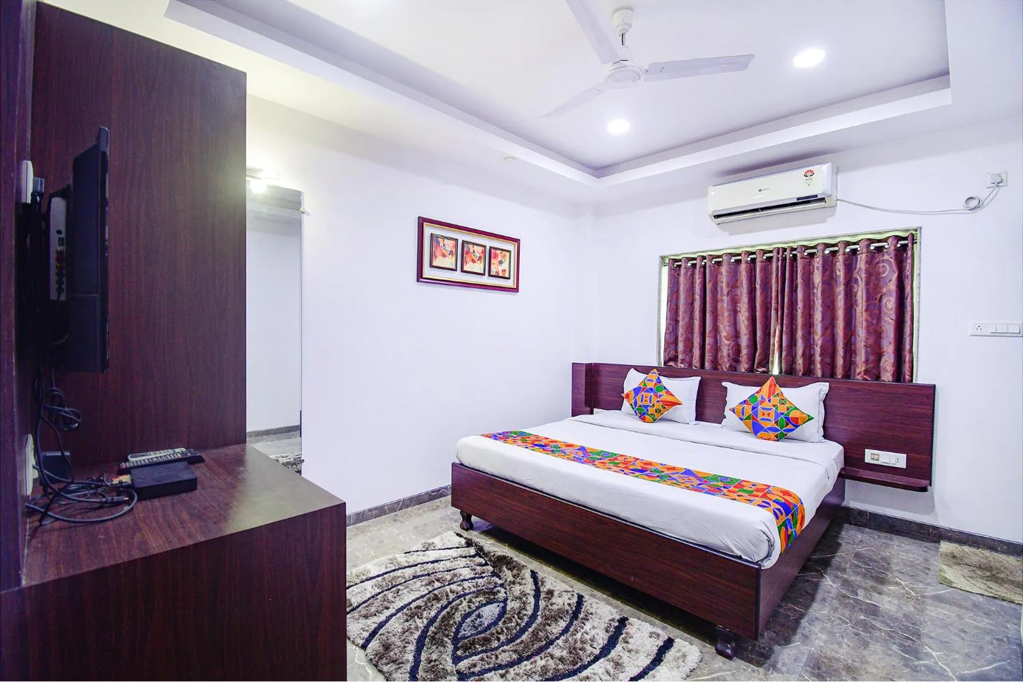 Deluxe Room - single occupancy in FabHotel Rani Tower - Chinar Park