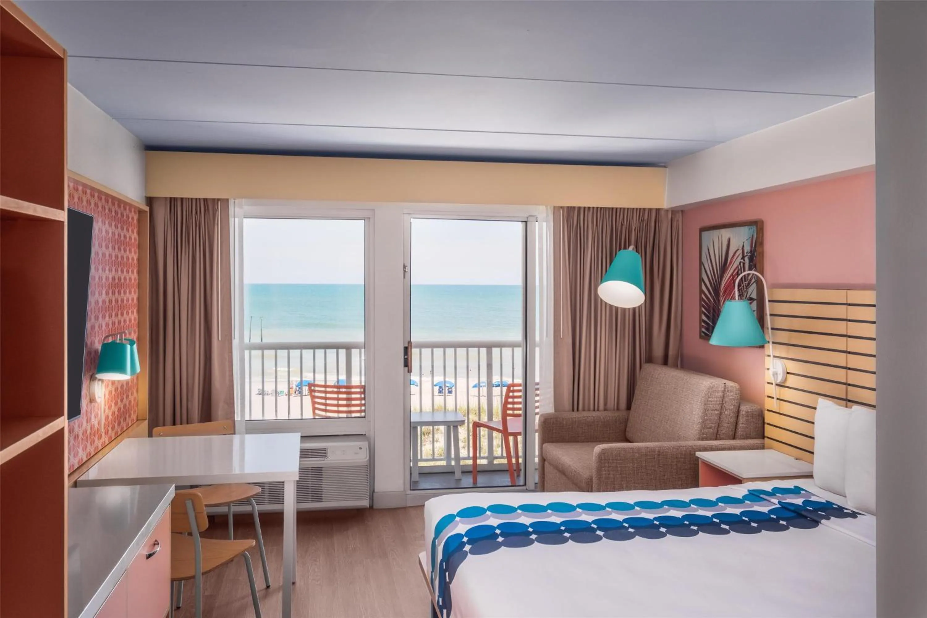 King Room with Roll-in Shower and Ocean Front View - Mobility Accessible in Golden Sands Carolina Beach Oceanfront, Tapestry by Hilton
